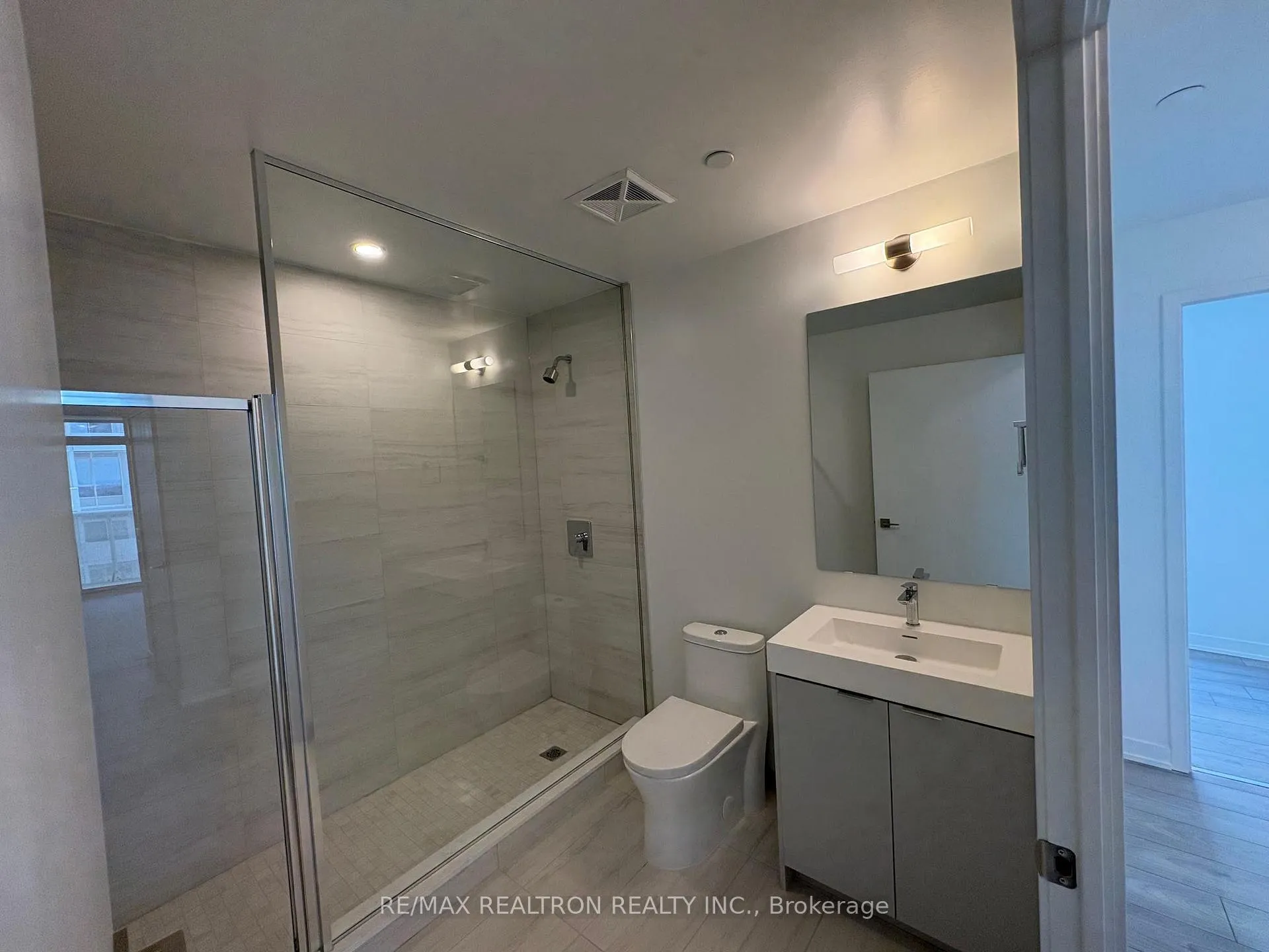 Photo 6 of Unit 1915, 10 Abeja Street, Vaughan, Concord — HOMEH
