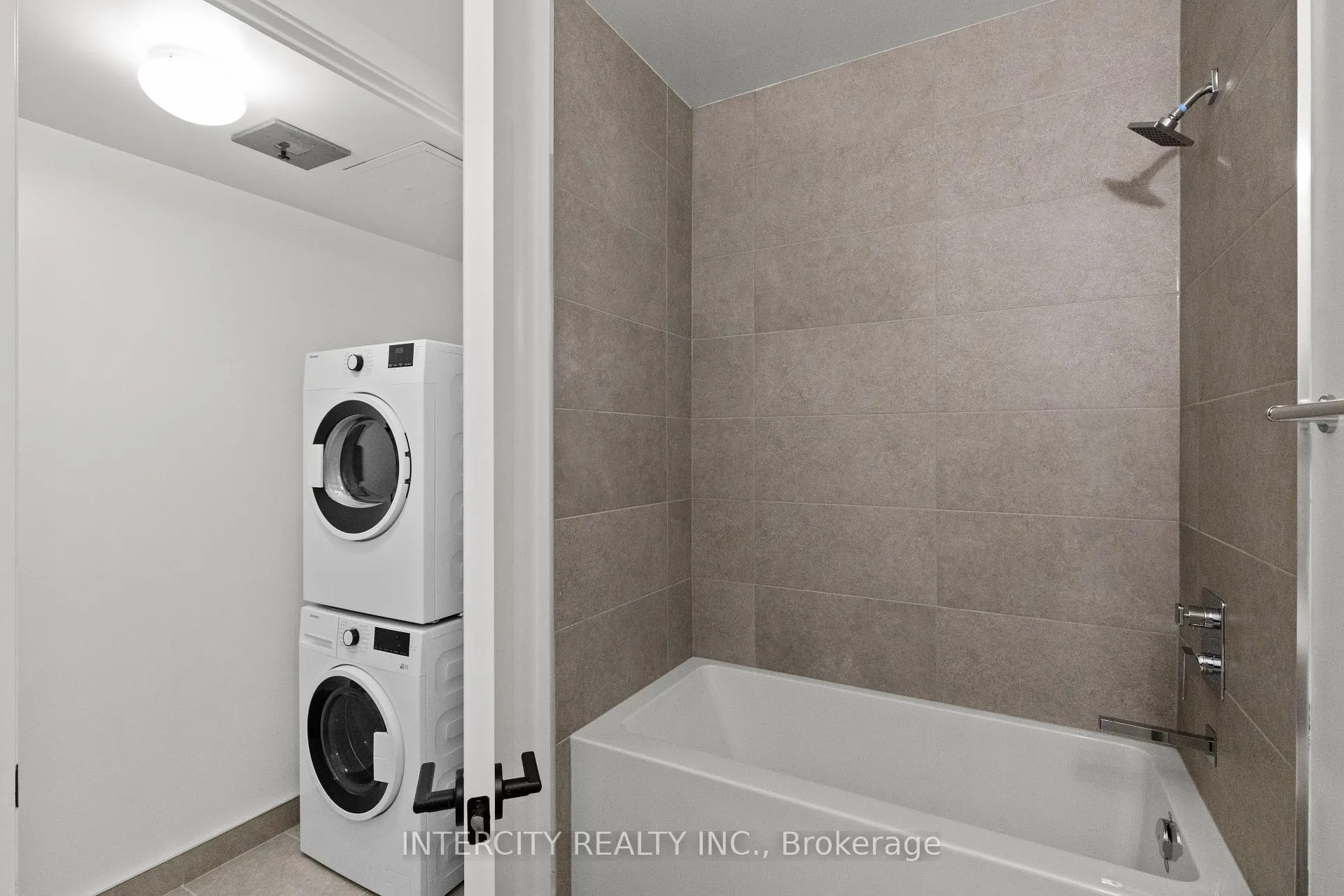 Photo 15 of Unit 519, 2075 King Road, King, King City — HOMEH