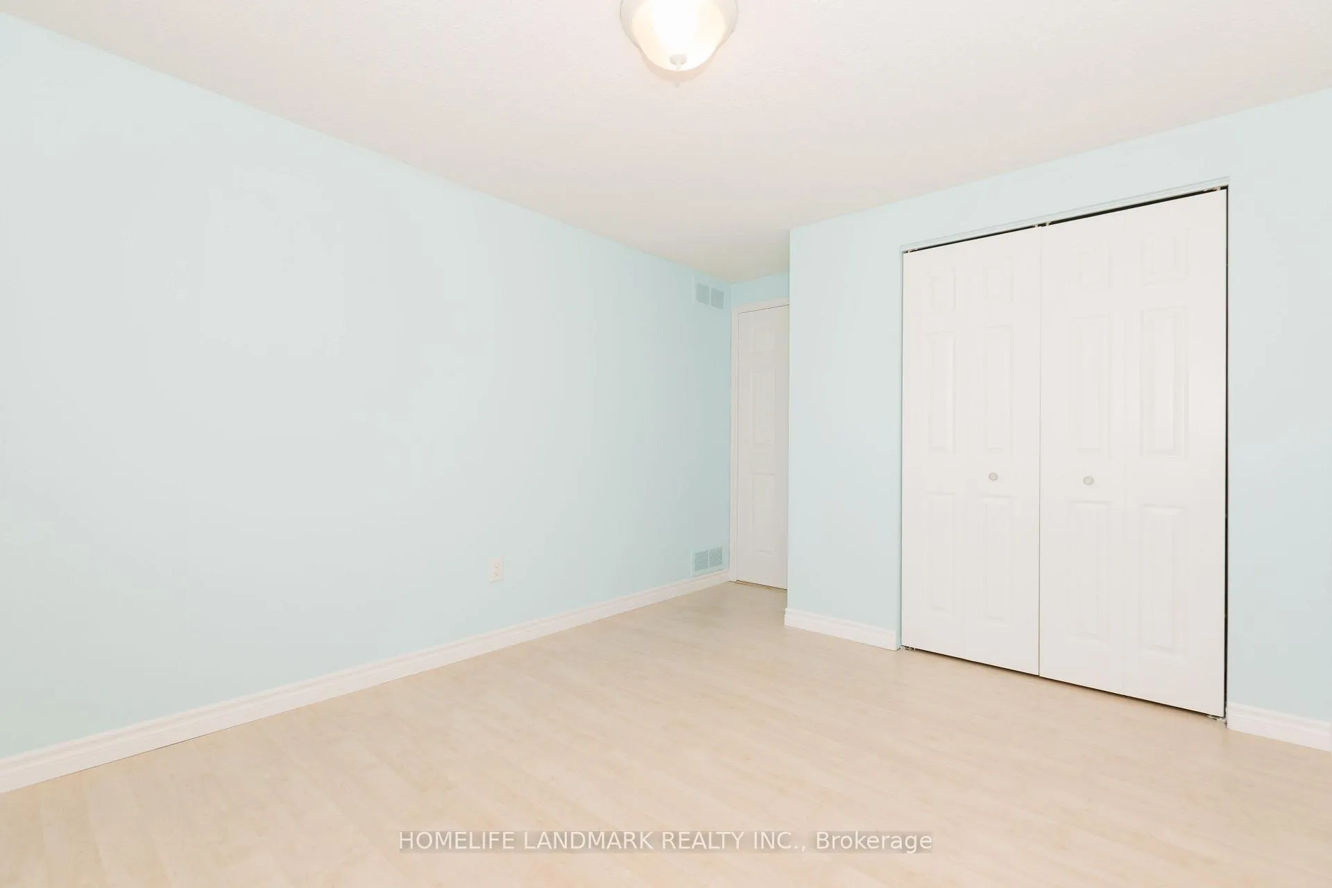 Photo 20 of 254 Athabasca Street, Oshawa, Donevan — HOMEH