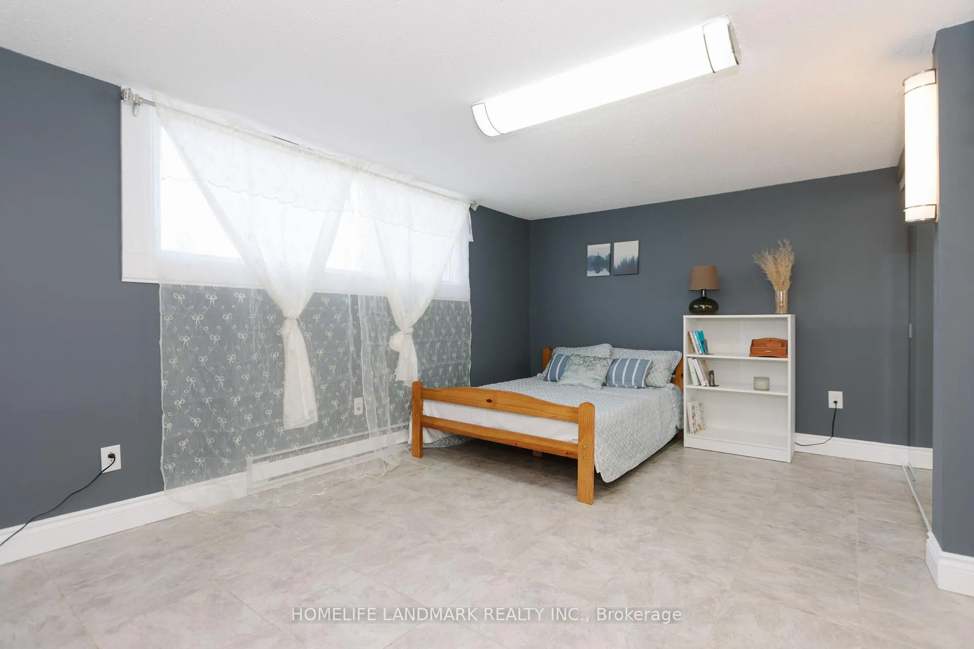 Photo 28 of 254 Athabasca Street, Oshawa, Donevan — HOMEH