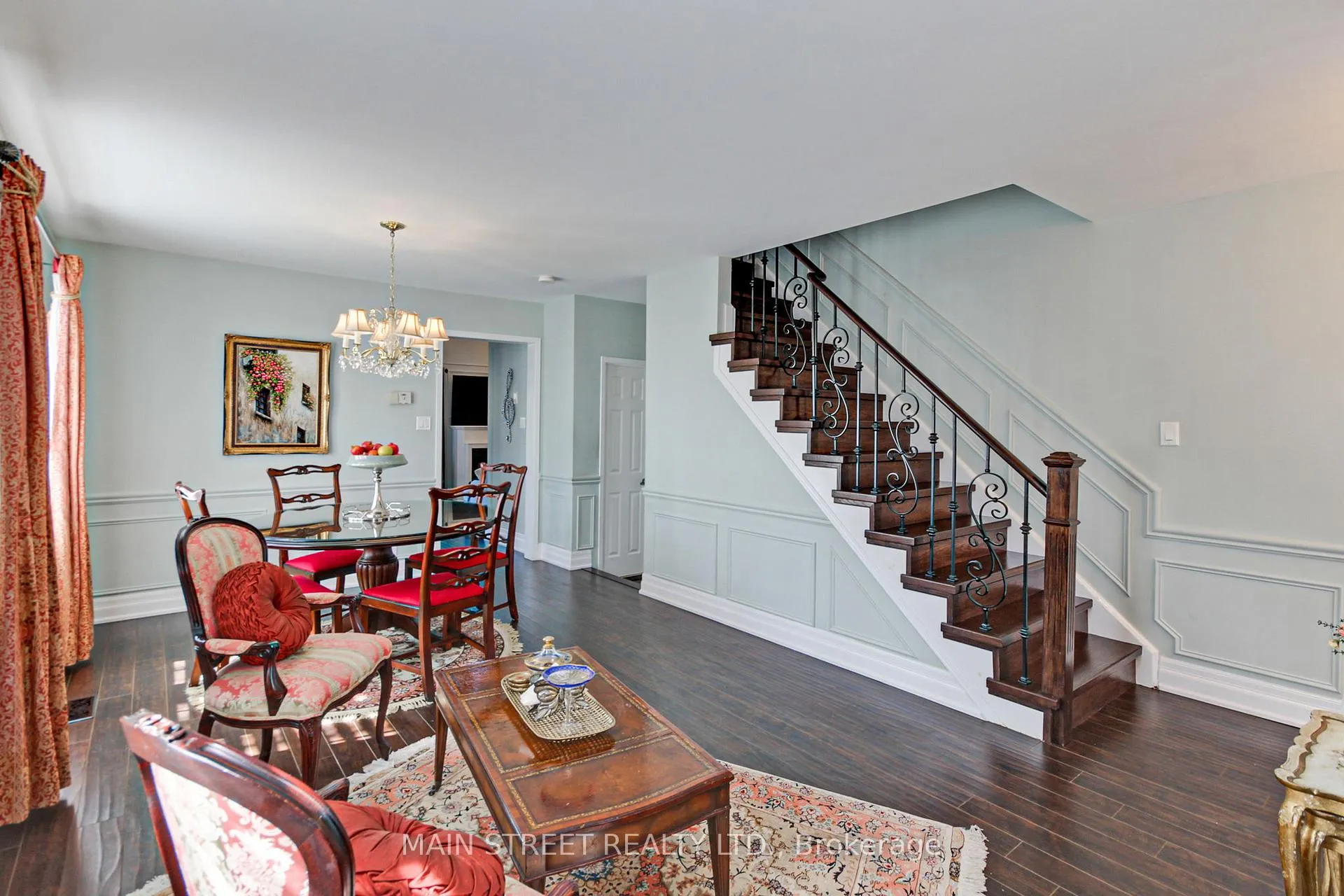 Photo 6 of 108 Hollandview Trail, Aurora, Bayview Wellington — HOMEH