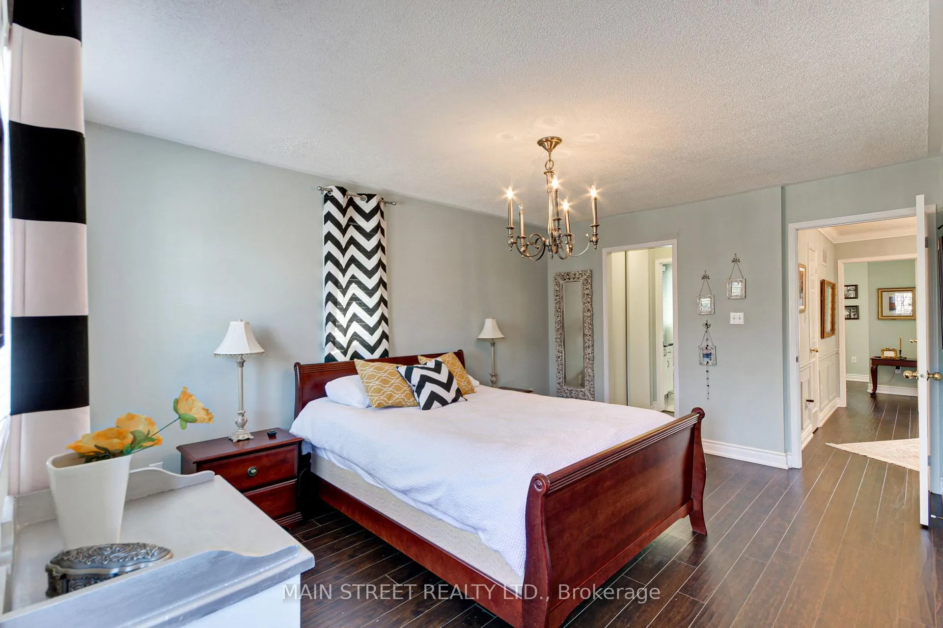 Photo 26 of 108 Hollandview Trail, Aurora, Bayview Wellington — HOMEH
