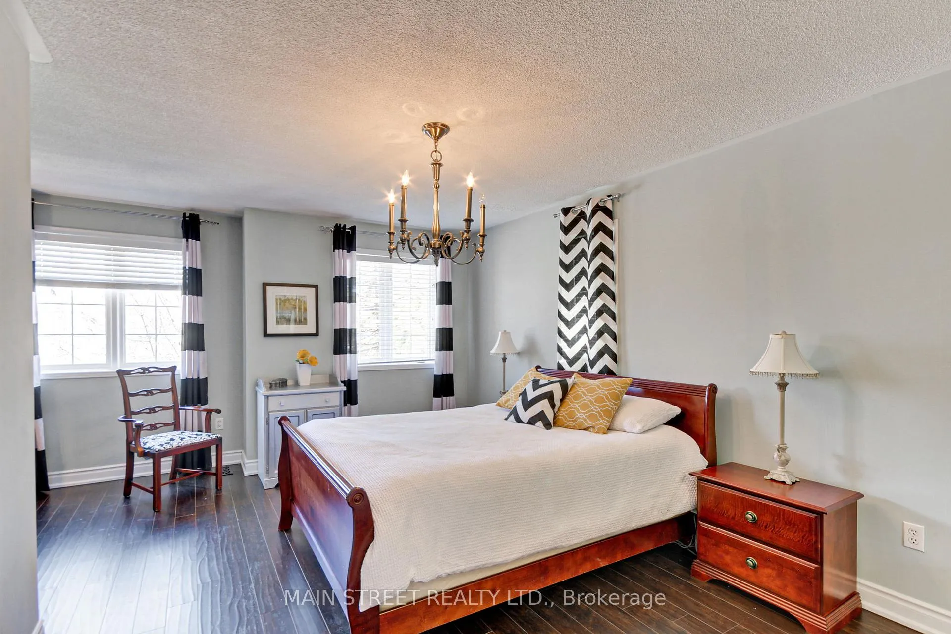 Photo 27 of 108 Hollandview Trail, Aurora, Bayview Wellington — HOMEH