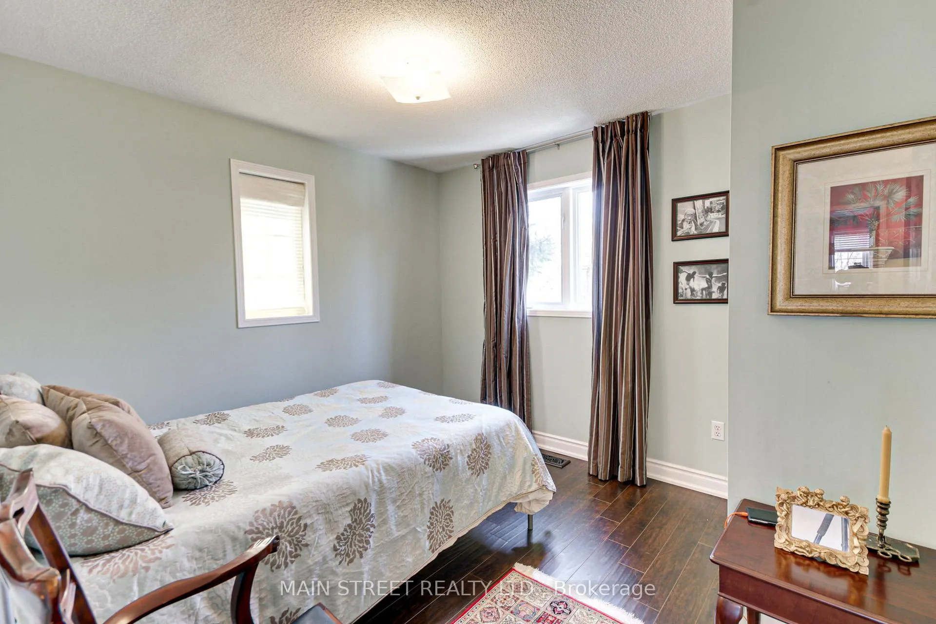 Photo 32 of 108 Hollandview Trail, Aurora, Bayview Wellington — HOMEH