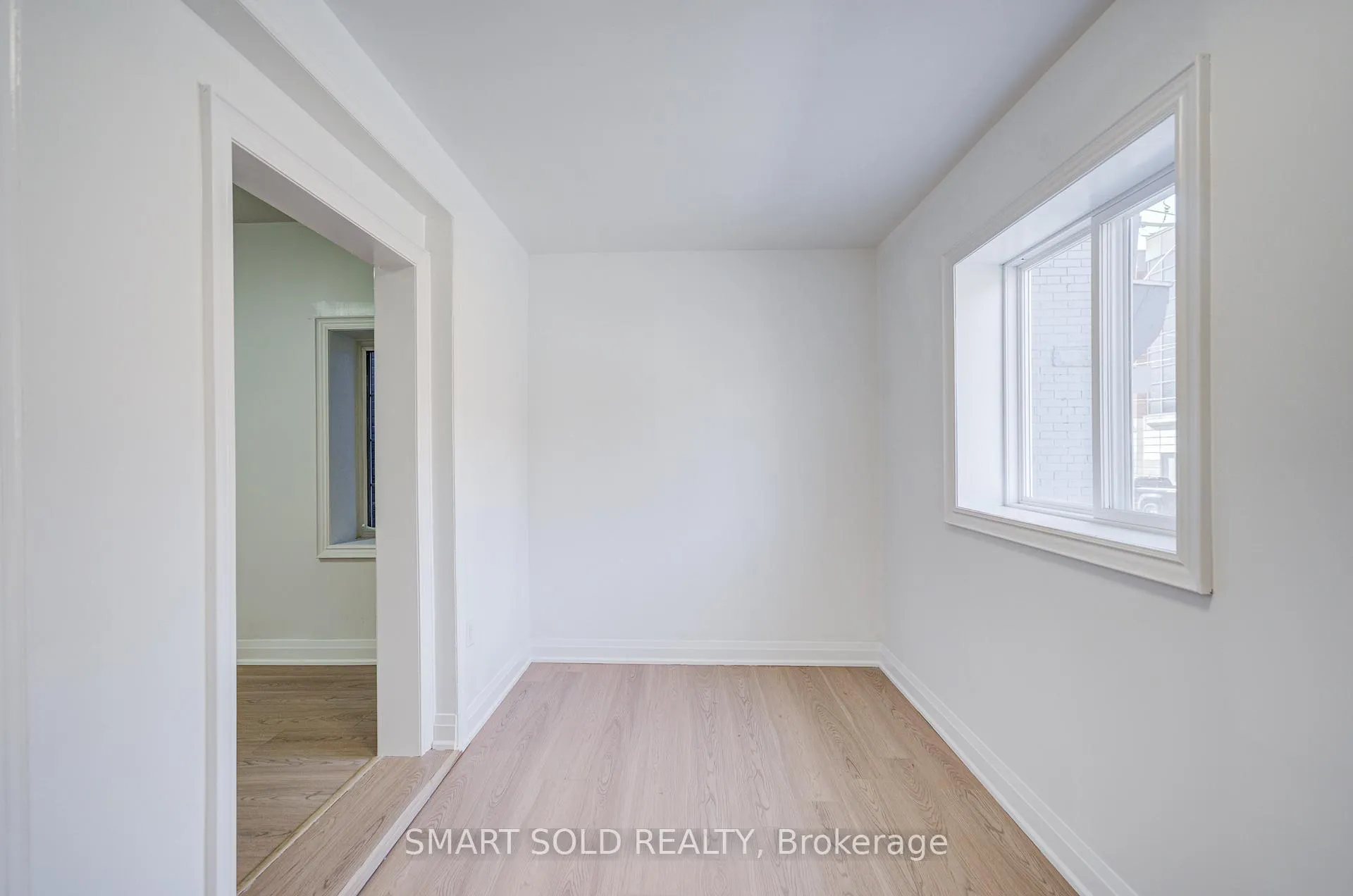 Photo 11 of 1081 Gerrard Street E, Toronto, South Riverdale — HOMEH