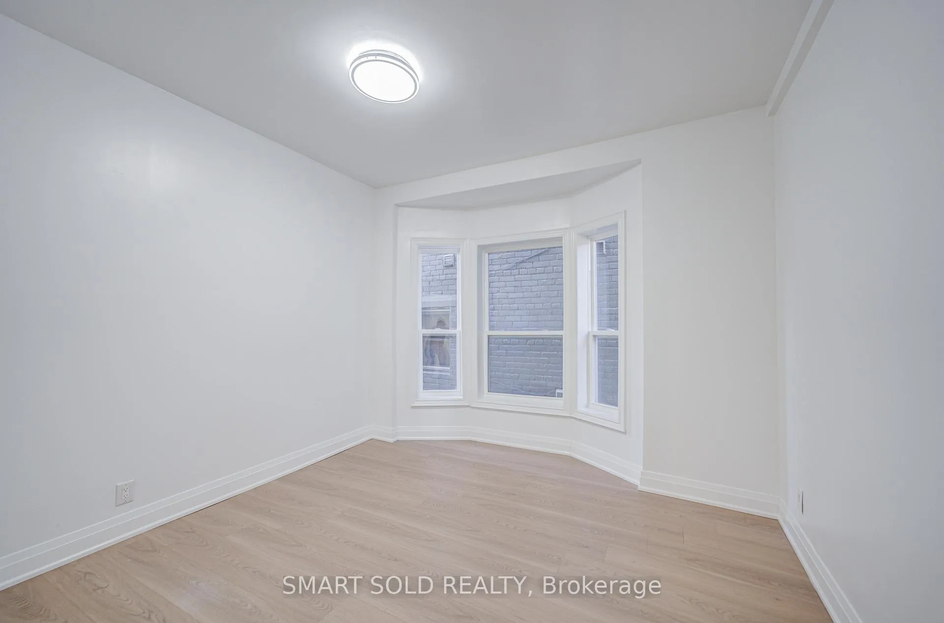 Photo 12 of 1081 Gerrard Street E, Toronto, South Riverdale — HOMEH