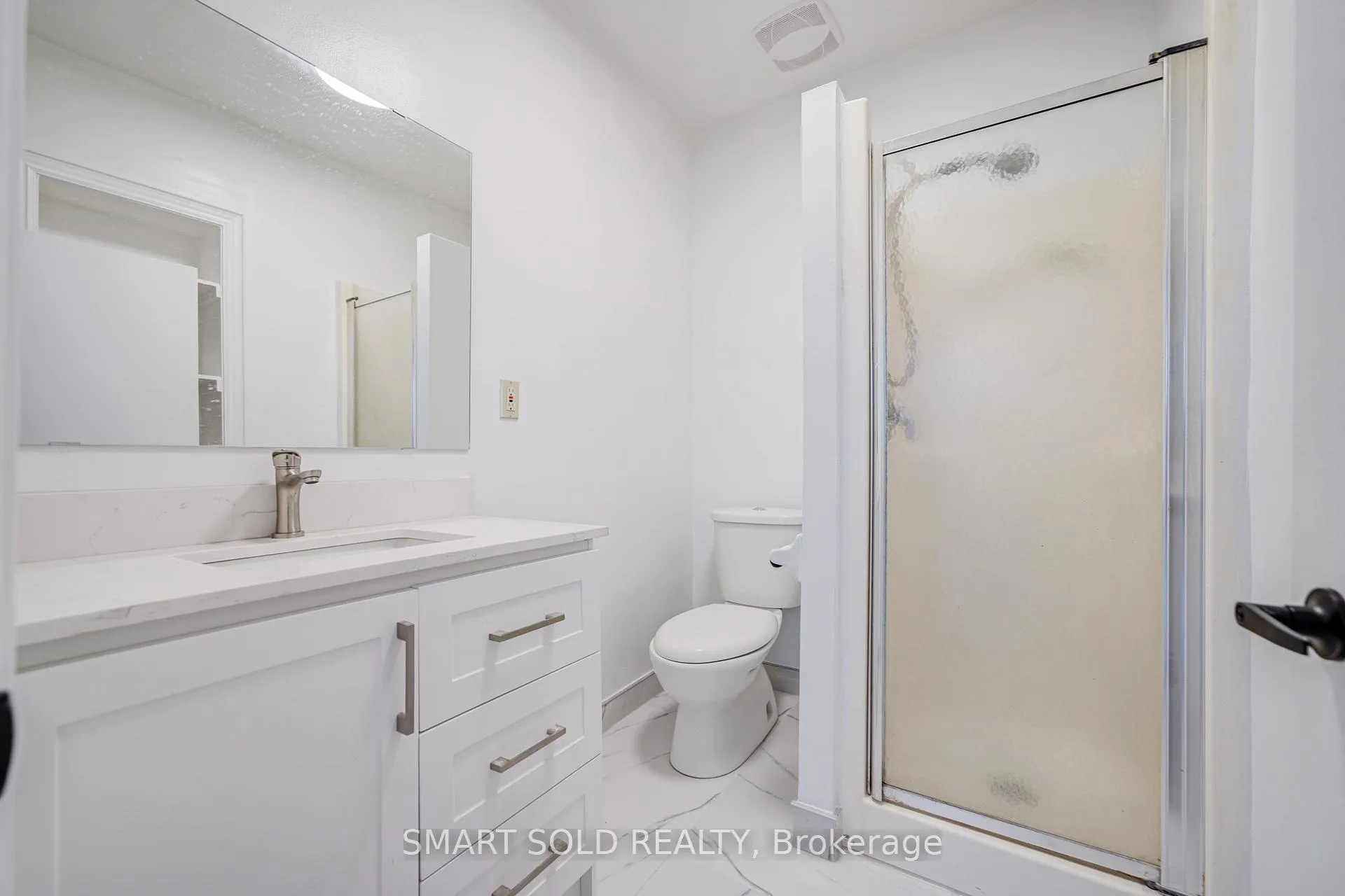 Photo 23 of 1081 Gerrard Street E, Toronto, South Riverdale — HOMEH