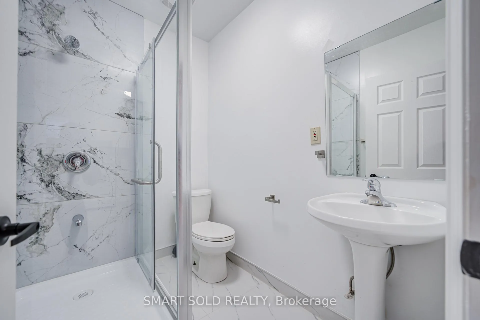 Photo 26 of 1081 Gerrard Street E, Toronto, South Riverdale — HOMEH