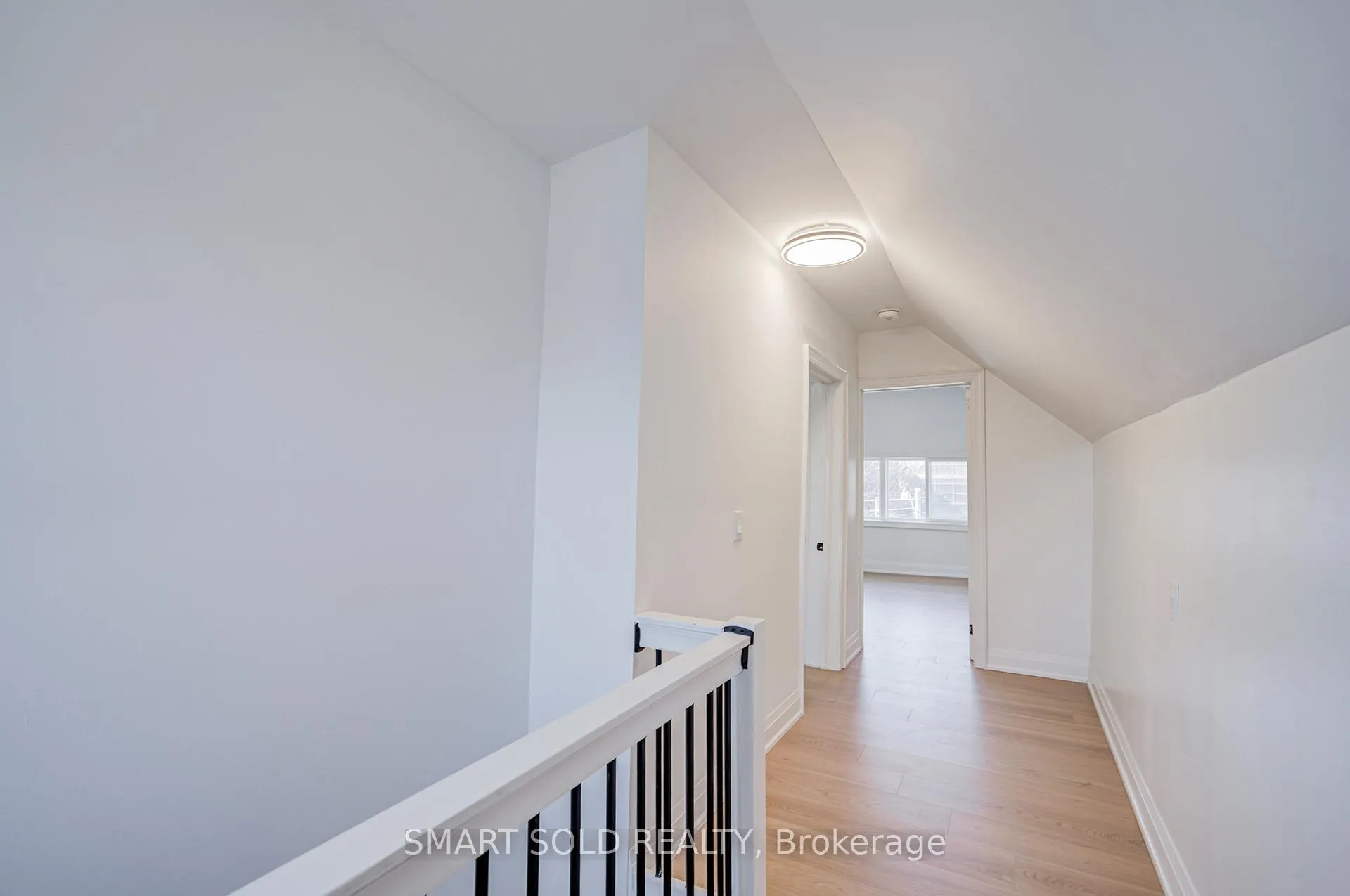 Photo 27 of 1081 Gerrard Street E, Toronto, South Riverdale — HOMEH
