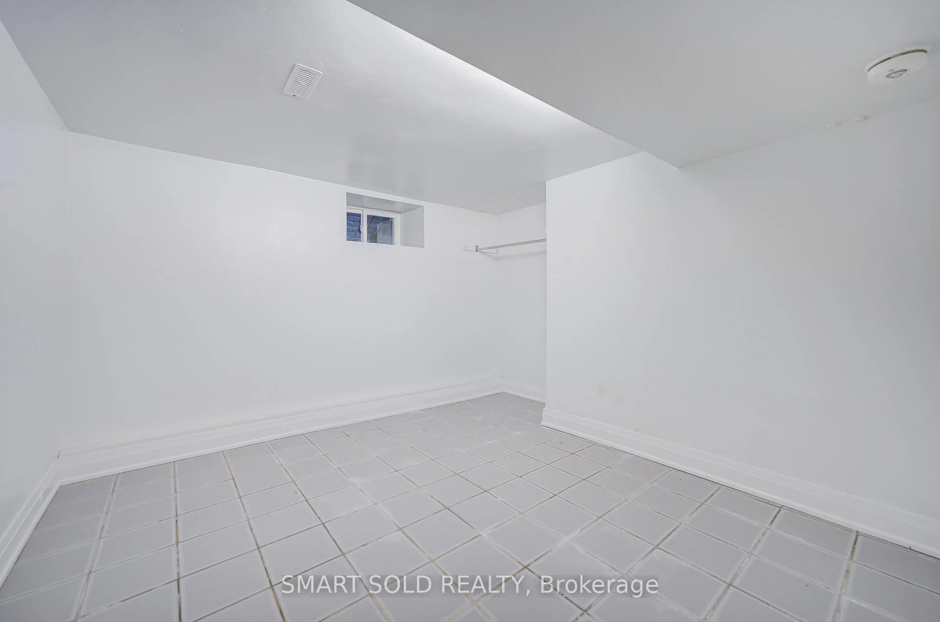 Photo 32 of 1081 Gerrard Street E, Toronto, South Riverdale — HOMEH