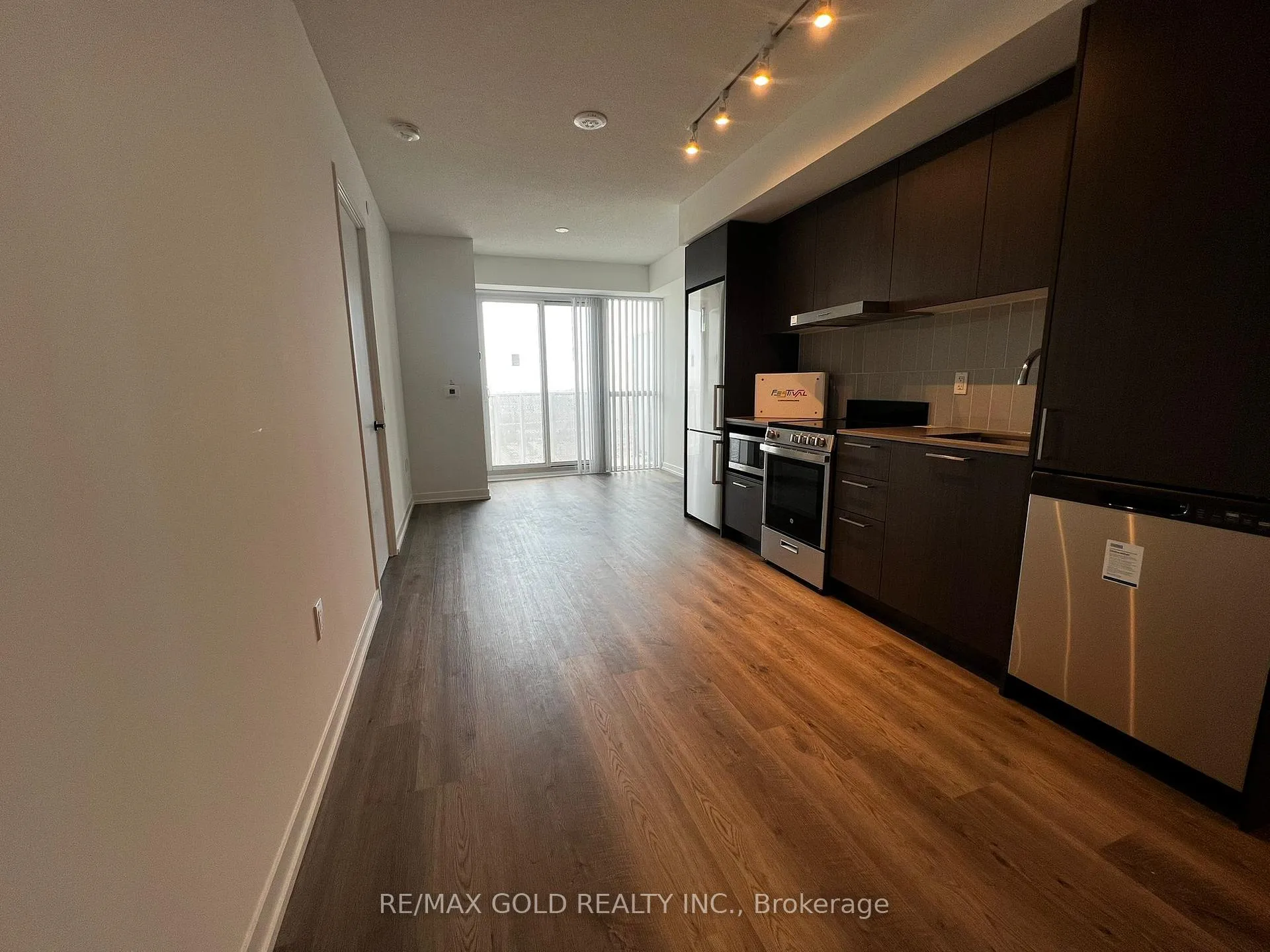 Photo 4 of Unit 2303, 195 Commerce Street, Vaughan, Vaughan Corporate Centre — HOMEH