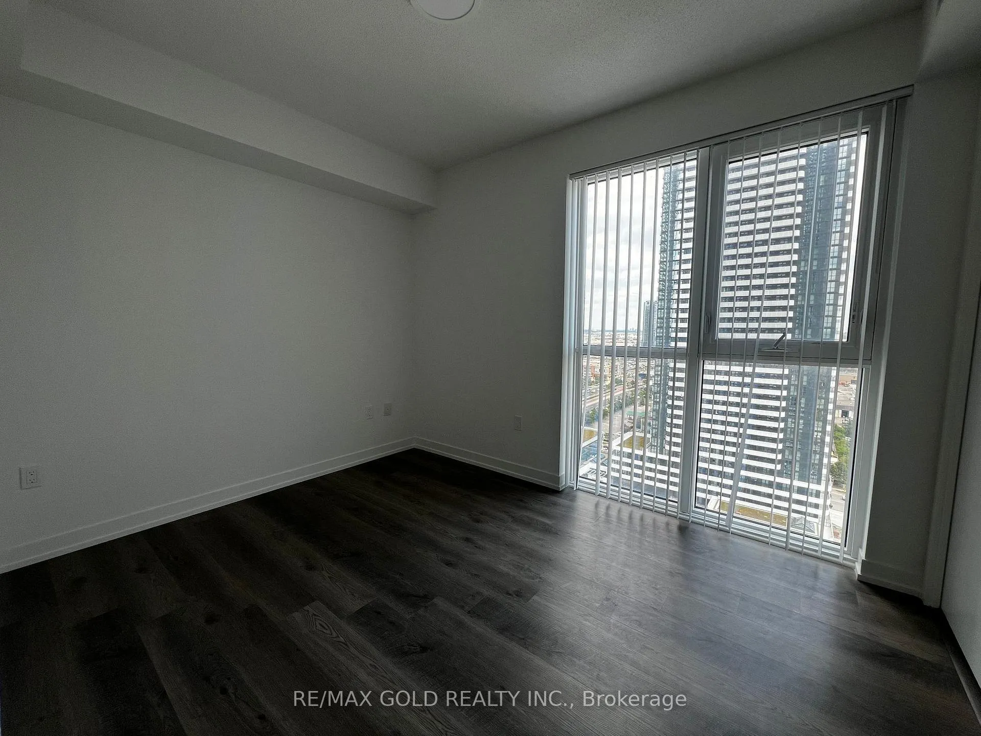 Photo 9 of Unit 2303, 195 Commerce Street, Vaughan, Vaughan Corporate Centre — HOMEH