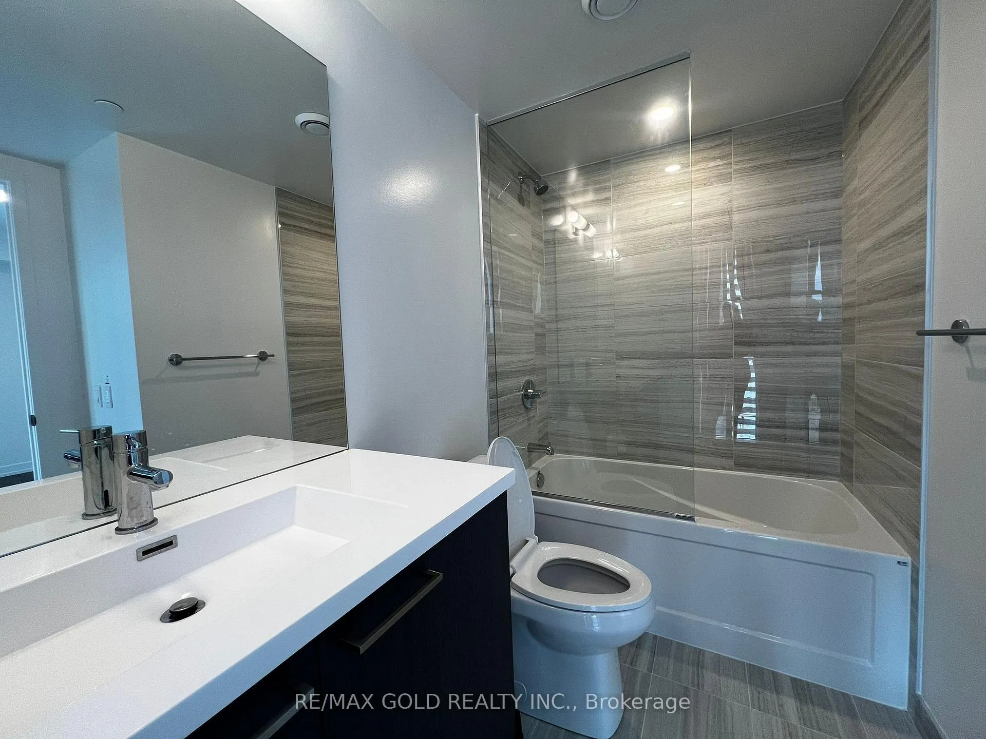 Photo 11 of Unit 2303, 195 Commerce Street, Vaughan, Vaughan Corporate Centre — HOMEH