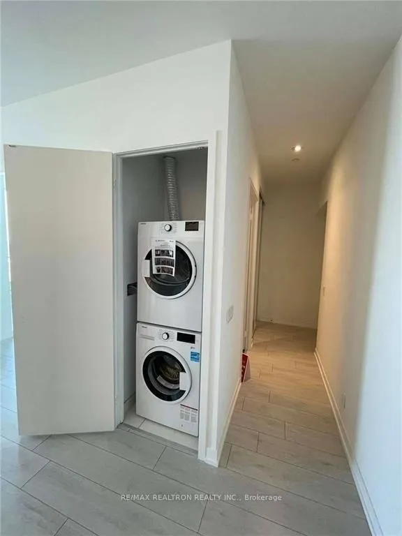 Photo 5 of Unit 3211, 950 Portage Parkway, Vaughan, Vaughan Corporate Centre — HOMEH