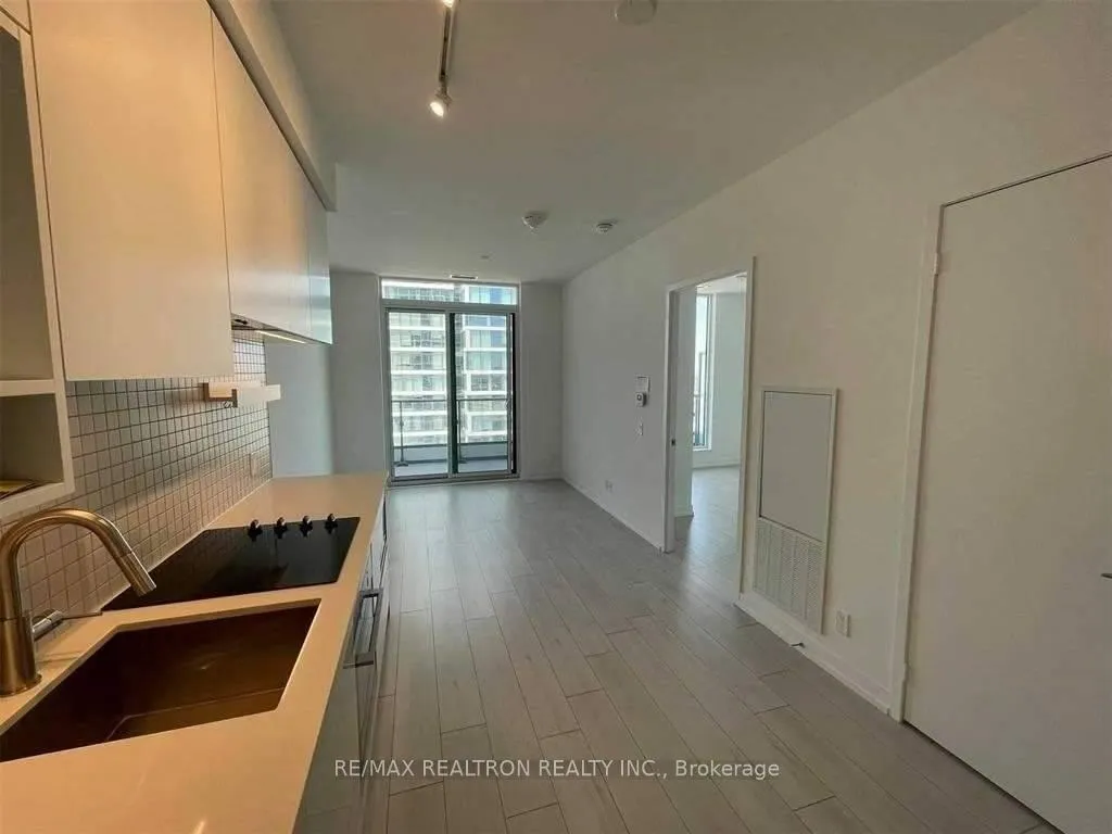 Photo 6 of Unit 3211, 950 Portage Parkway, Vaughan, Vaughan Corporate Centre — HOMEH