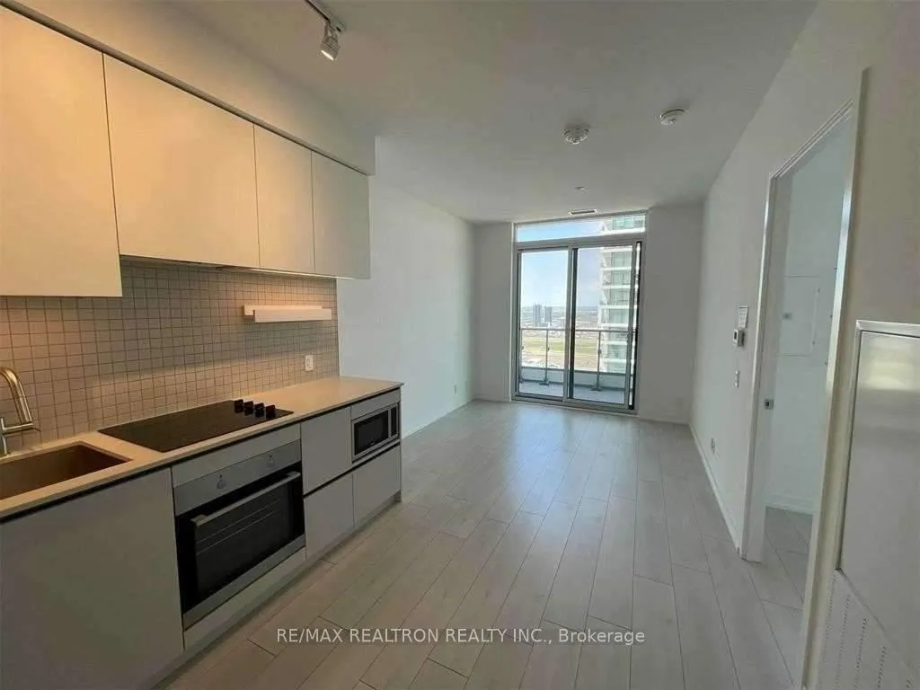 Photo 7 of Unit 3211, 950 Portage Parkway, Vaughan, Vaughan Corporate Centre — HOMEH