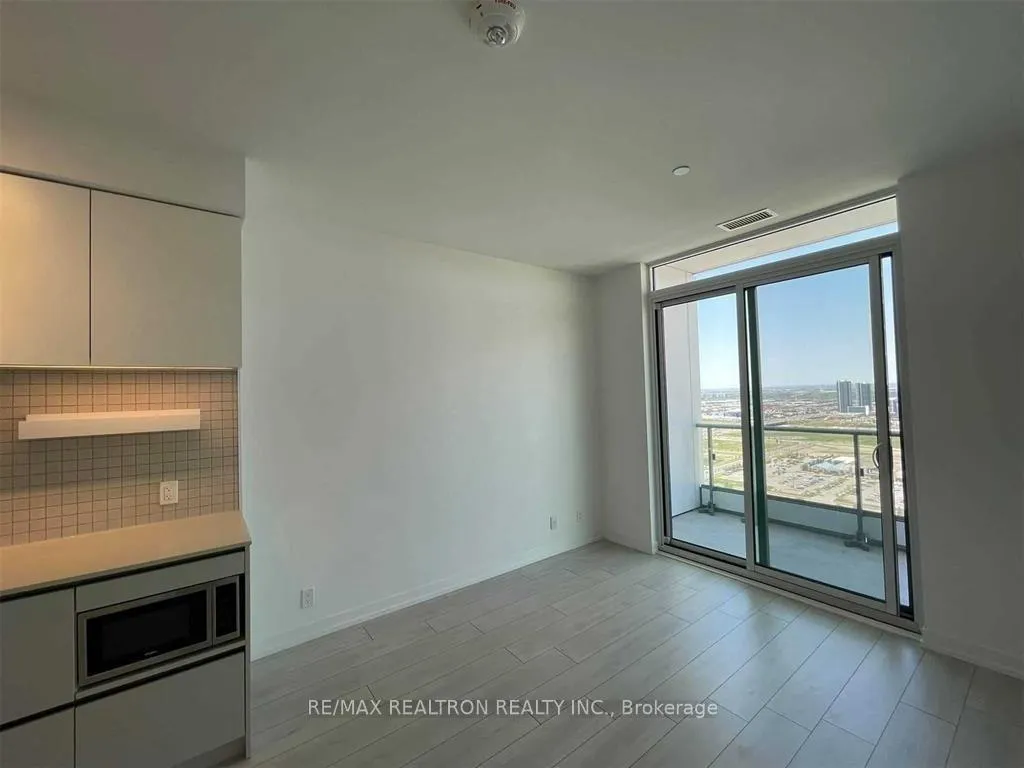 Photo 11 of Unit 3211, 950 Portage Parkway, Vaughan, Vaughan Corporate Centre — HOMEH