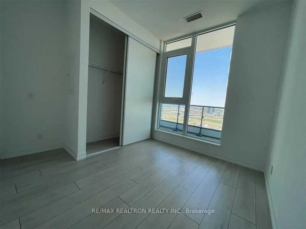 Photo 12 of Unit 3211, 950 Portage Parkway, Vaughan, Vaughan Corporate Centre — HOMEH
