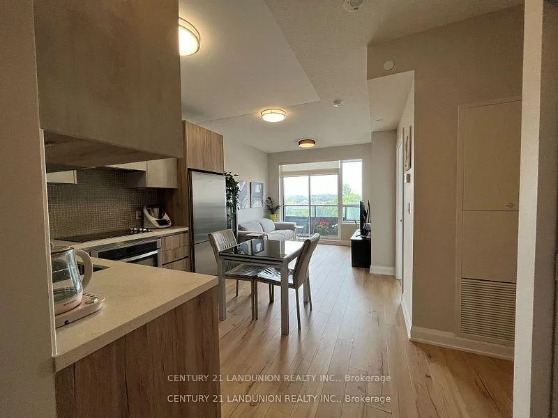Photo 5 of Unit 612, 25 Water Walk Drive, Markham, Unionville — HOMEH