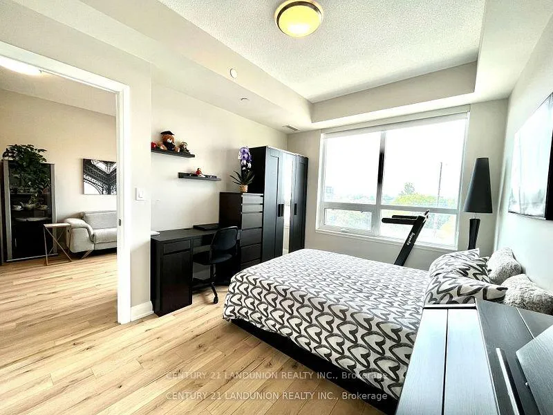 Photo 6 of Unit 612, 25 Water Walk Drive, Markham, Unionville — HOMEH