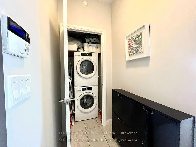 Photo 10 of Unit 612, 25 Water Walk Drive, Markham, Unionville — HOMEH