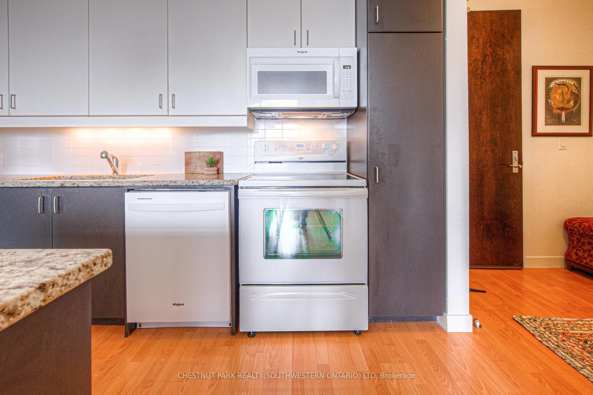 Photo 6 of Unit 908, 191 King Street S, Waterloo — HOMEH