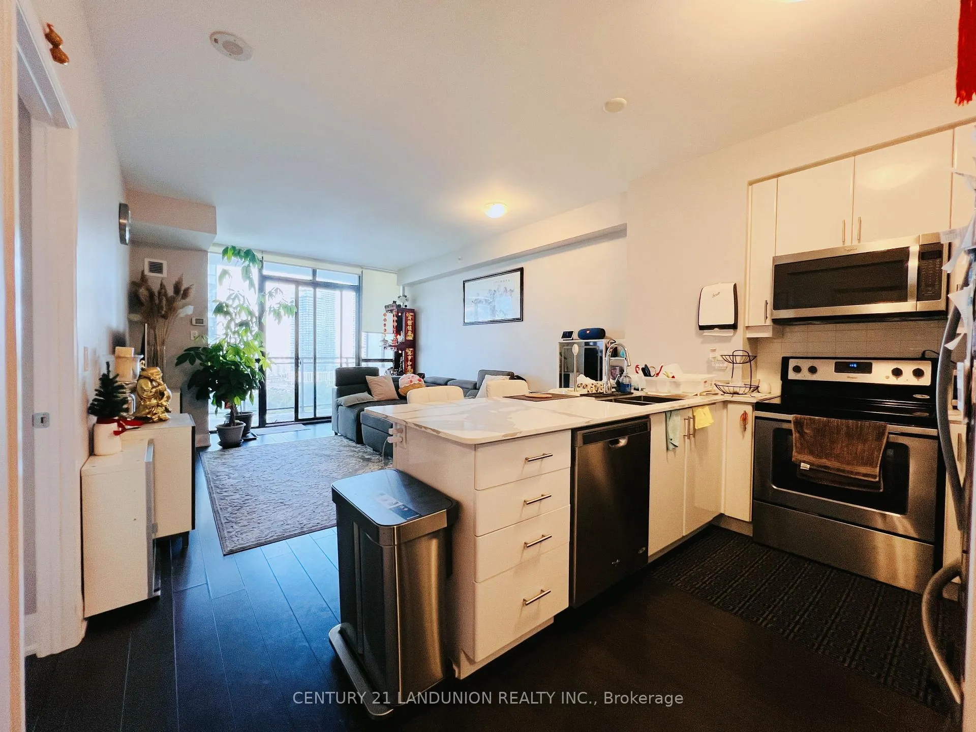 Photo 3 of Unit 1305, 2900 Highway 7 Road, Vaughan, Concord — HOMEH