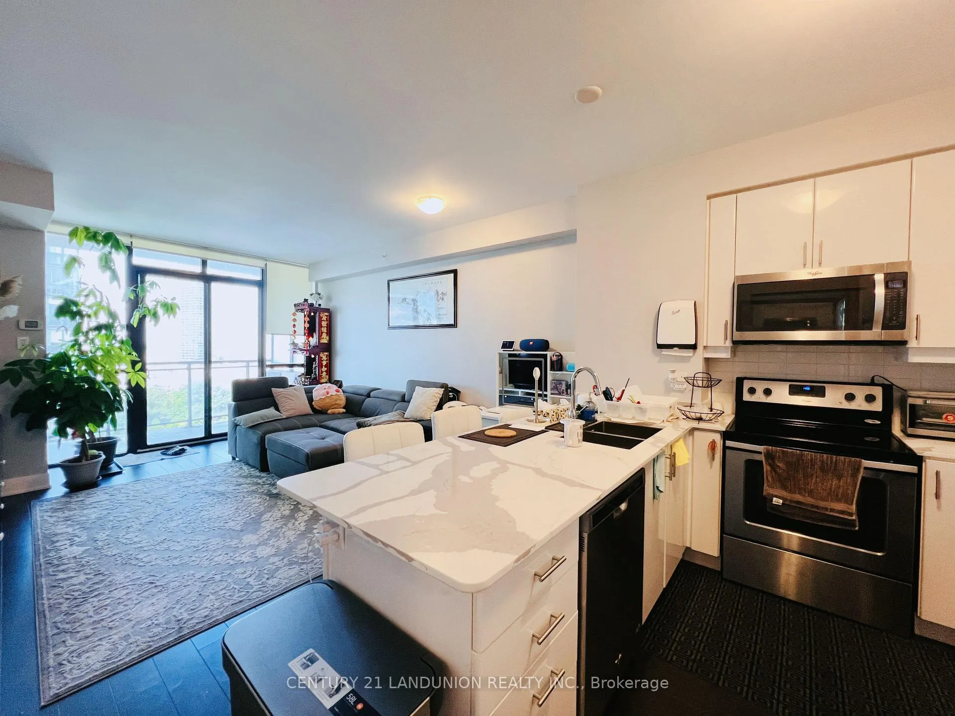 Photo 6 of Unit 1305, 2900 Highway 7 Road, Vaughan, Concord — HOMEH