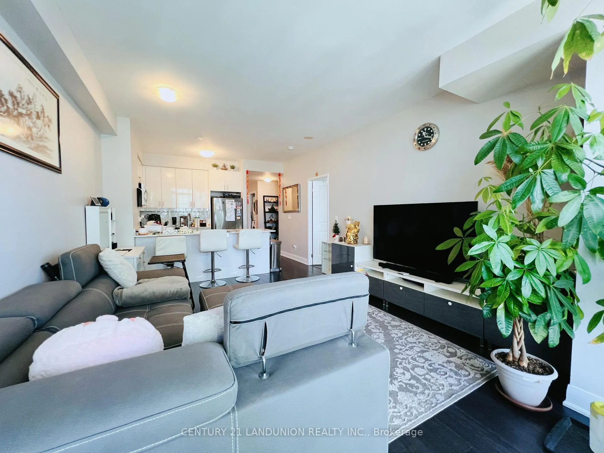 Photo 8 of Unit 1305, 2900 Highway 7 Road, Vaughan, Concord — HOMEH
