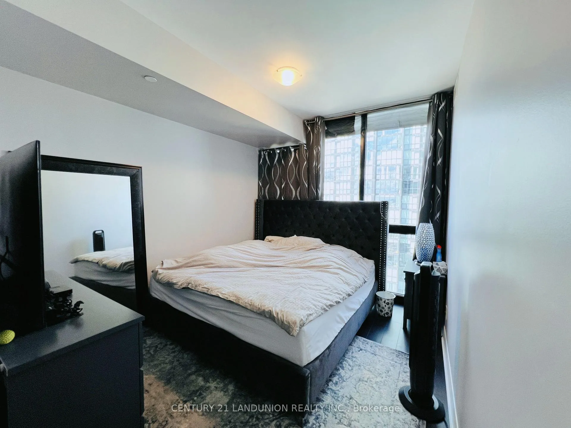 Photo 10 of Unit 1305, 2900 Highway 7 Road, Vaughan, Concord — HOMEH