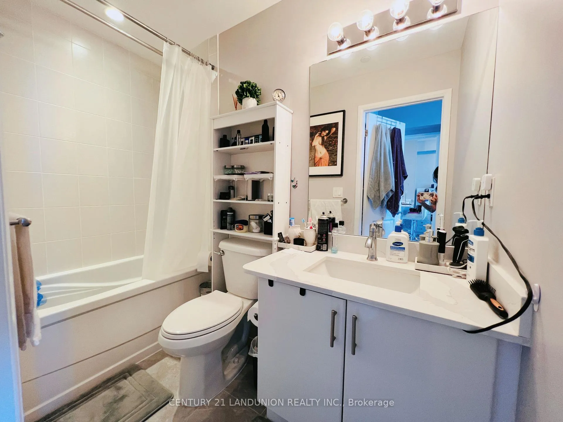 Photo 12 of Unit 1305, 2900 Highway 7 Road, Vaughan, Concord — HOMEH