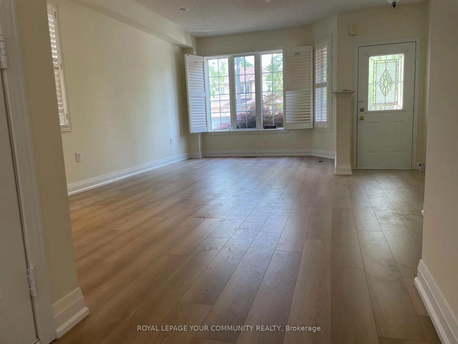 Photo 2 of 93 Starr Crescent, Aurora, Bayview Northeast — HOMEH