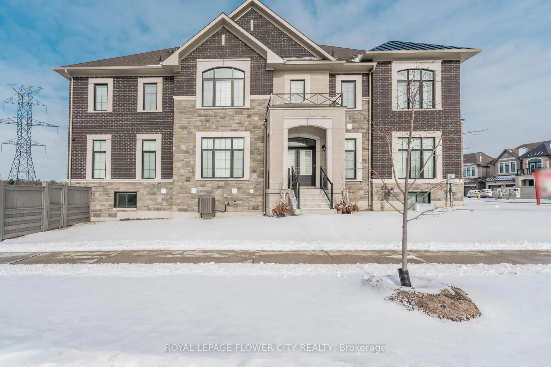 Photo 2 of 518 Kleinburg Summit Way, Vaughan, Kleinburg — HOMEH