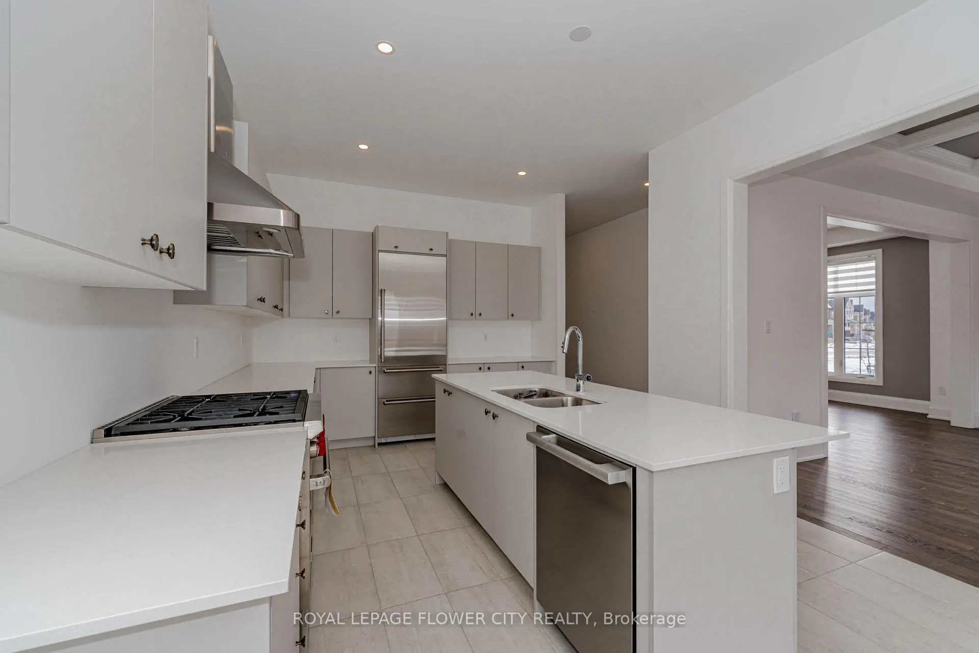 Photo 13 of 518 Kleinburg Summit Way, Vaughan, Kleinburg — HOMEH