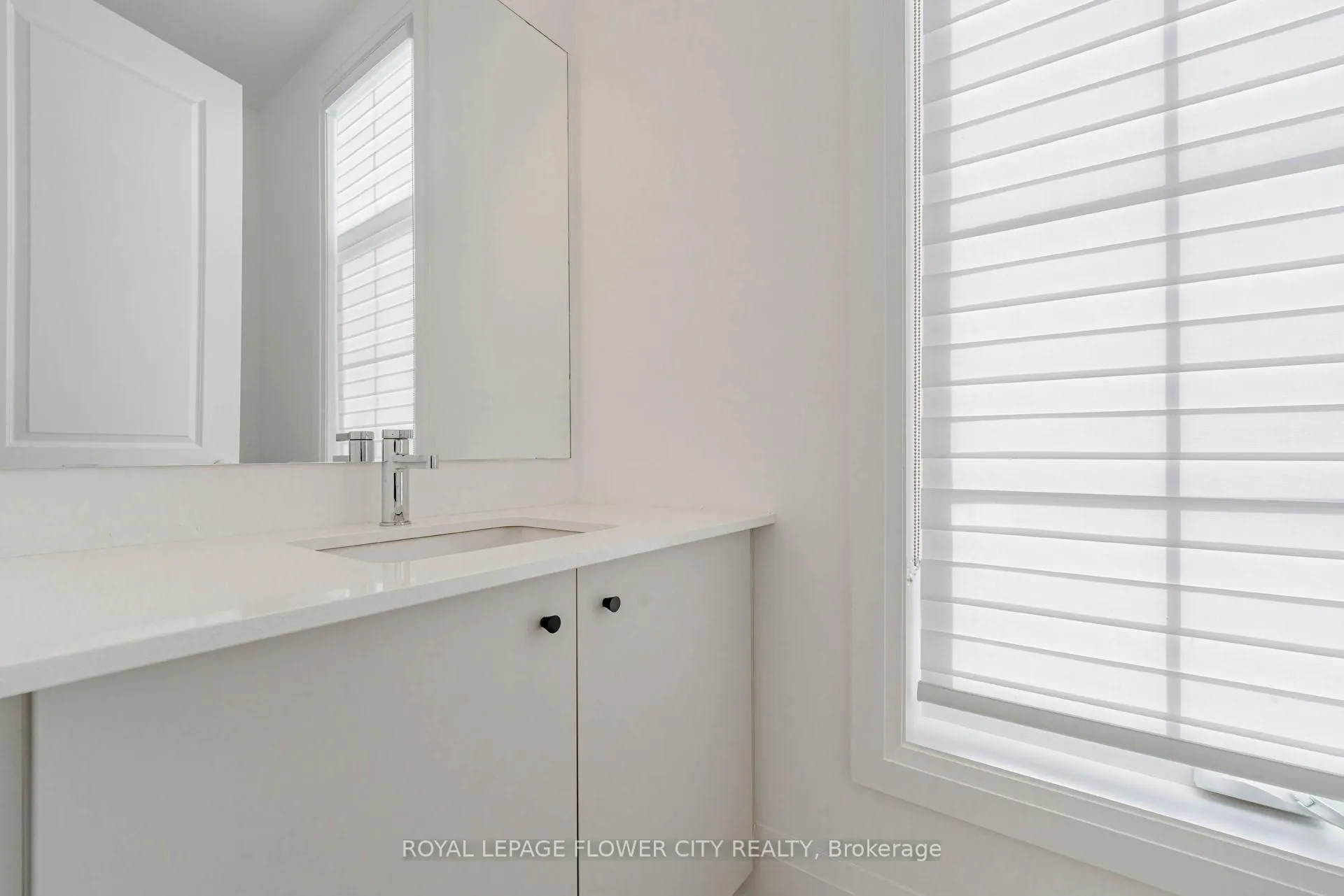 Photo 14 of 518 Kleinburg Summit Way, Vaughan, Kleinburg — HOMEH