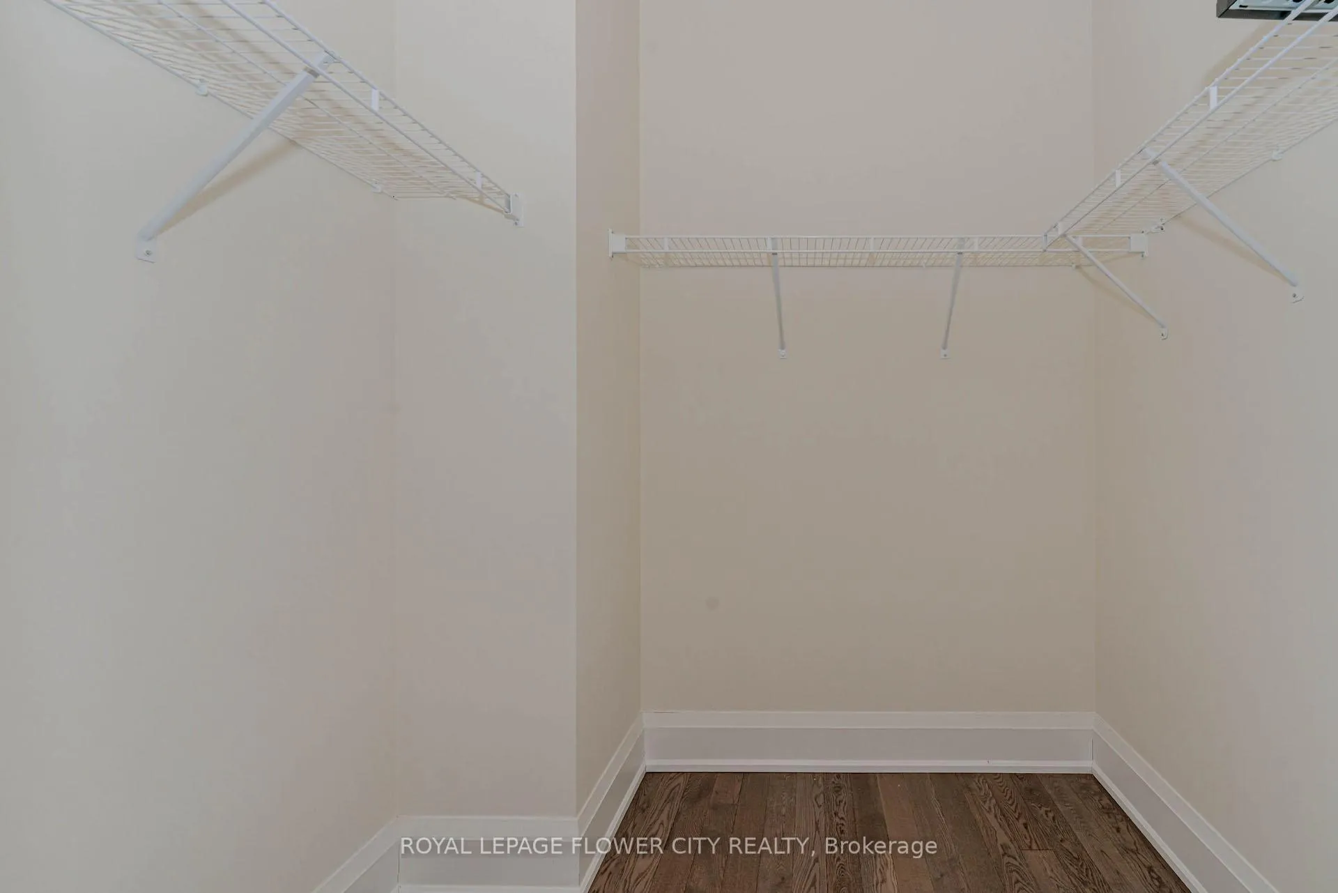 Photo 21 of 518 Kleinburg Summit Way, Vaughan, Kleinburg — HOMEH