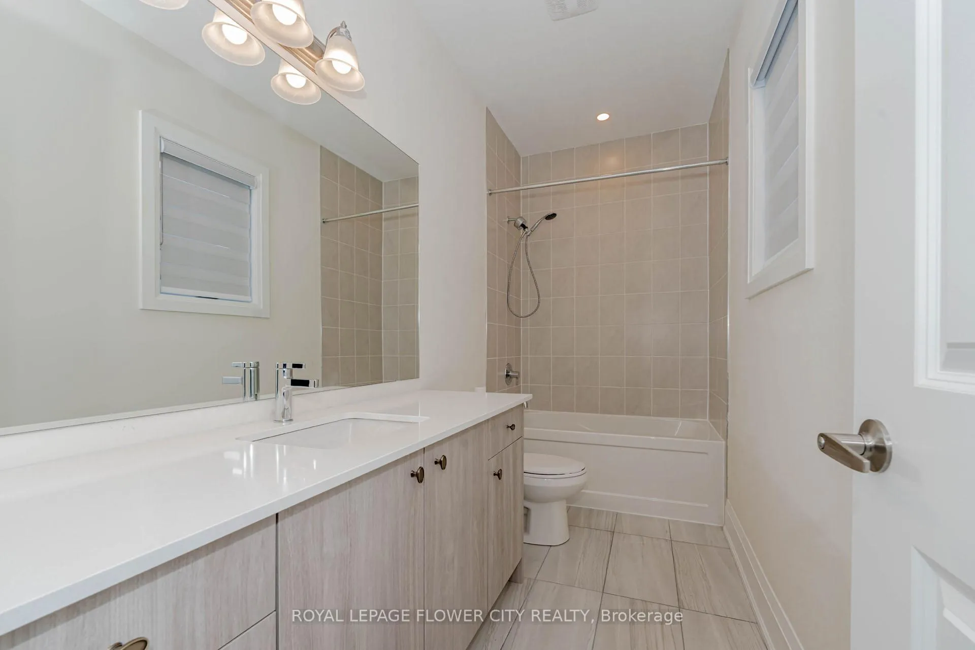 Photo 22 of 518 Kleinburg Summit Way, Vaughan, Kleinburg — HOMEH