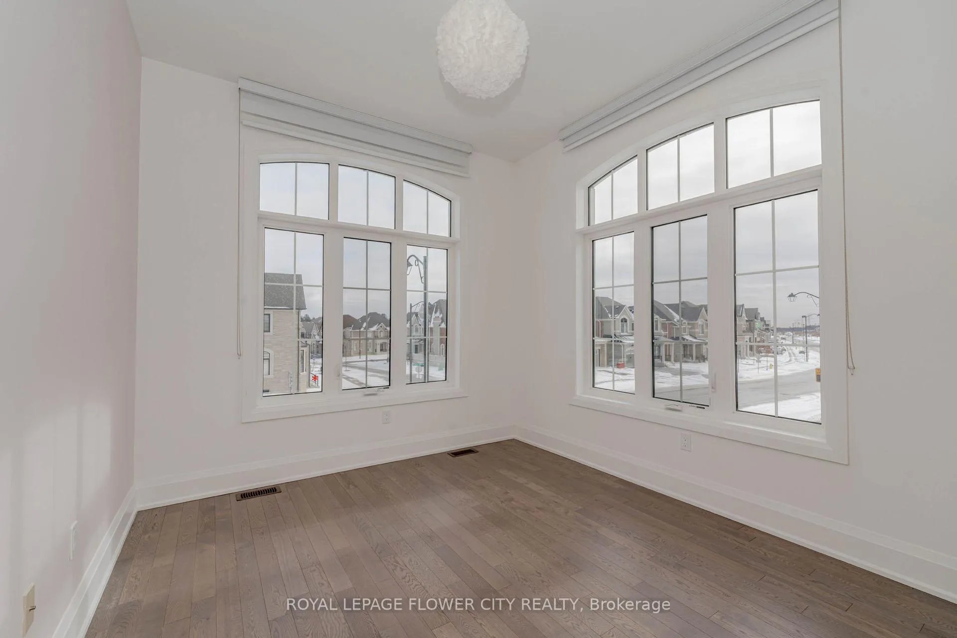 Photo 23 of 518 Kleinburg Summit Way, Vaughan, Kleinburg — HOMEH