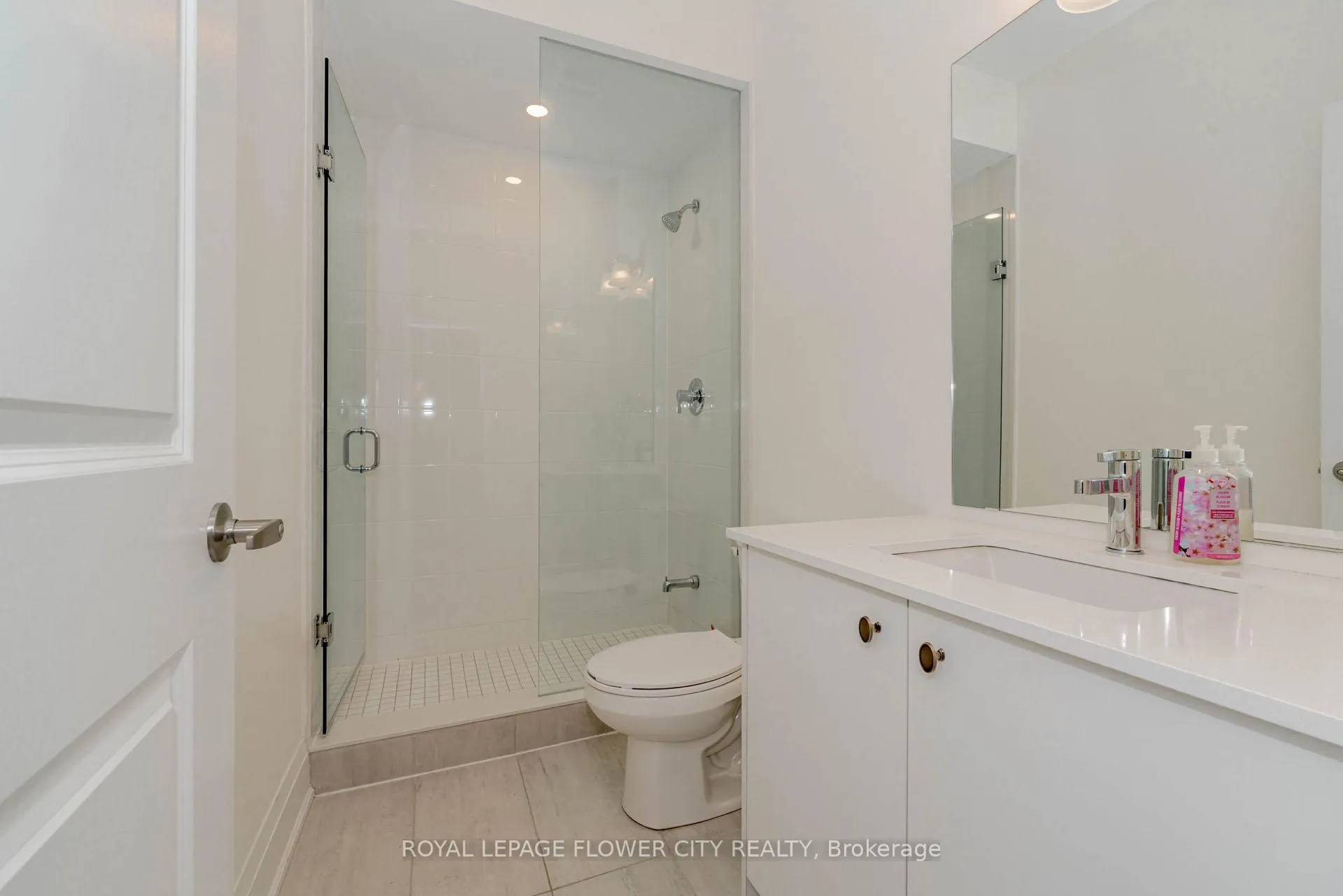 Photo 32 of 518 Kleinburg Summit Way, Vaughan, Kleinburg — HOMEH