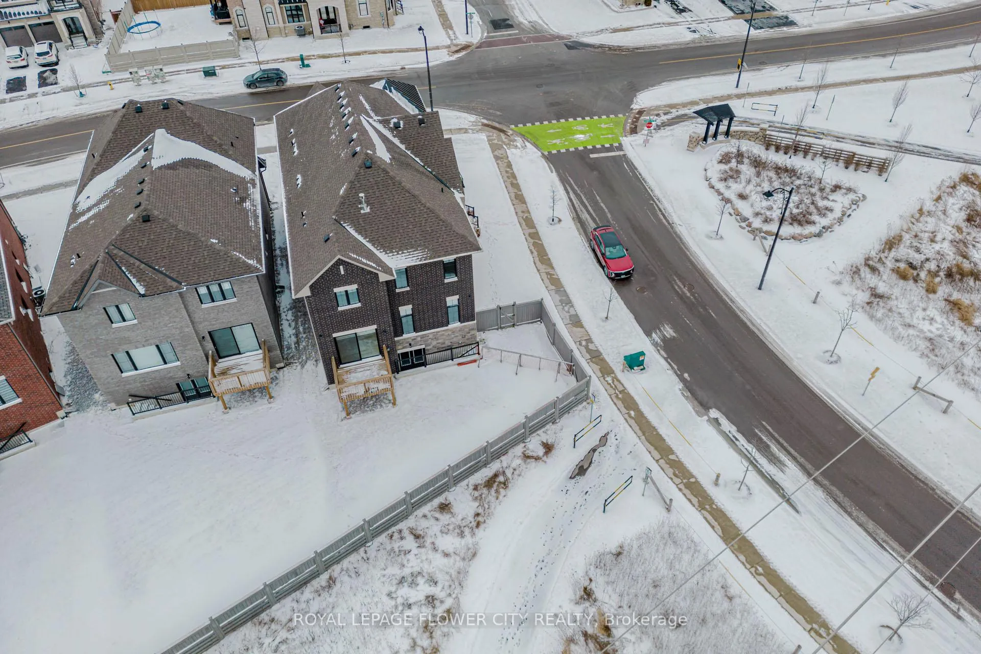 Photo 36 of 518 Kleinburg Summit Way, Vaughan, Kleinburg — HOMEH