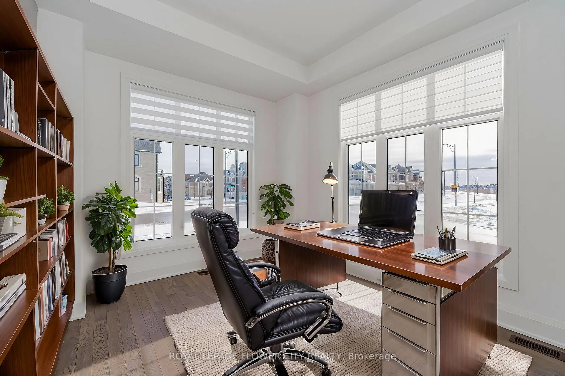 Photo 37 of 518 Kleinburg Summit Way, Vaughan, Kleinburg — HOMEH