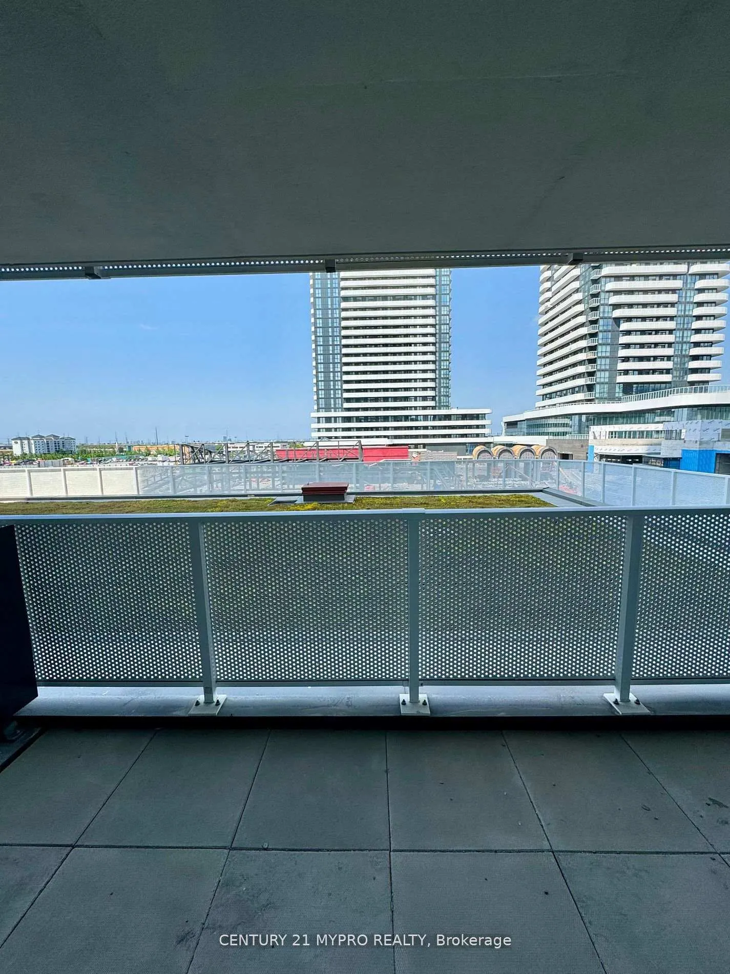 Photo 11 of Unit 321, 28 Interchange Way, Vaughan, Vaughan Corporate Centre — HOMEH