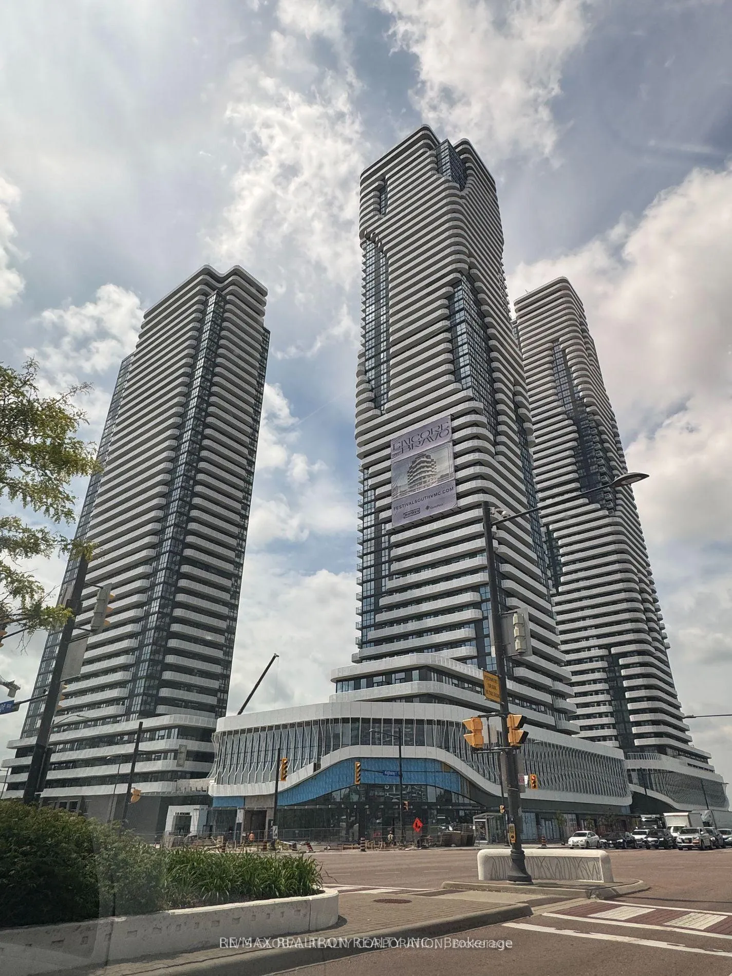 Photo 1 of Unit 5905, 225 Commerce Street, Vaughan, Vaughan Corporate Centre — HOMEH