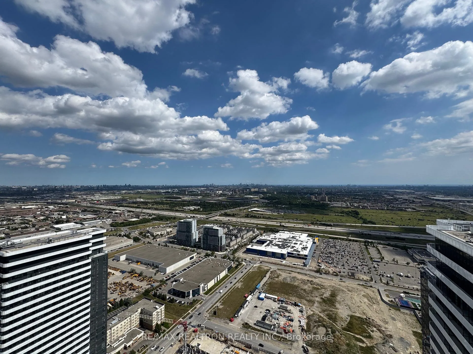 Photo 21 of Unit 5905, 225 Commerce Street, Vaughan, Vaughan Corporate Centre — HOMEH