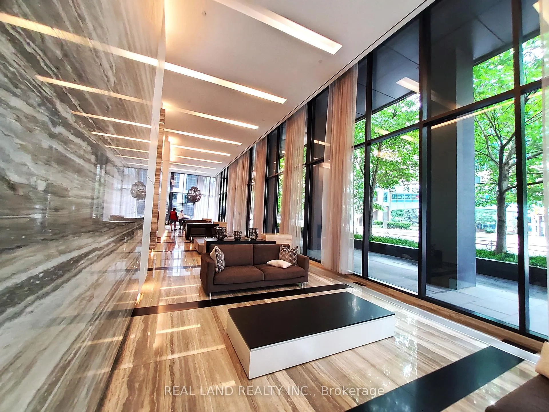 Photo 3 of Unit 4005, 110 Charles Street E, Toronto, Church-Yonge Corridor — HOMEH