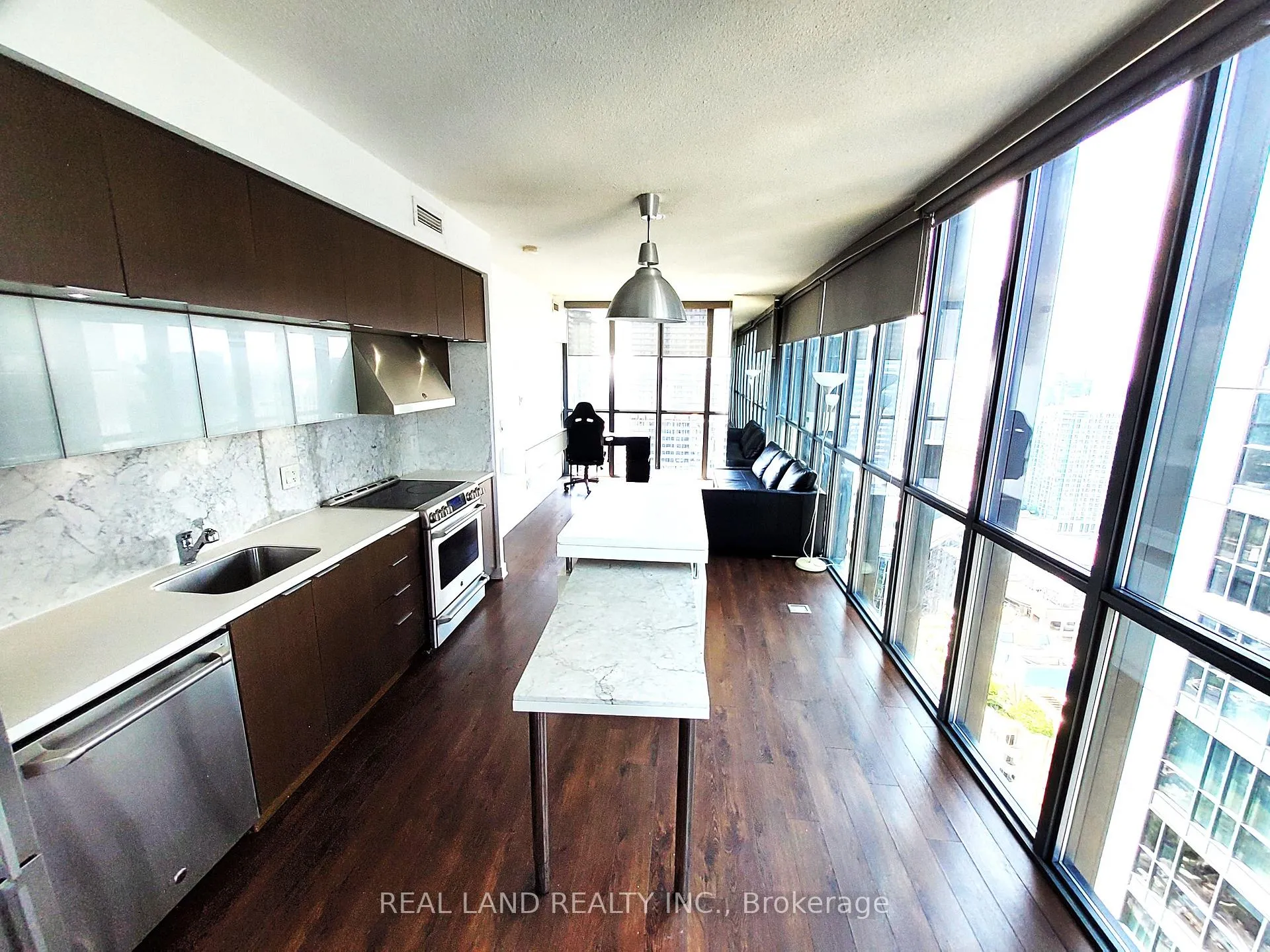 Photo 4 of Unit 4005, 110 Charles Street E, Toronto, Church-Yonge Corridor — HOMEH