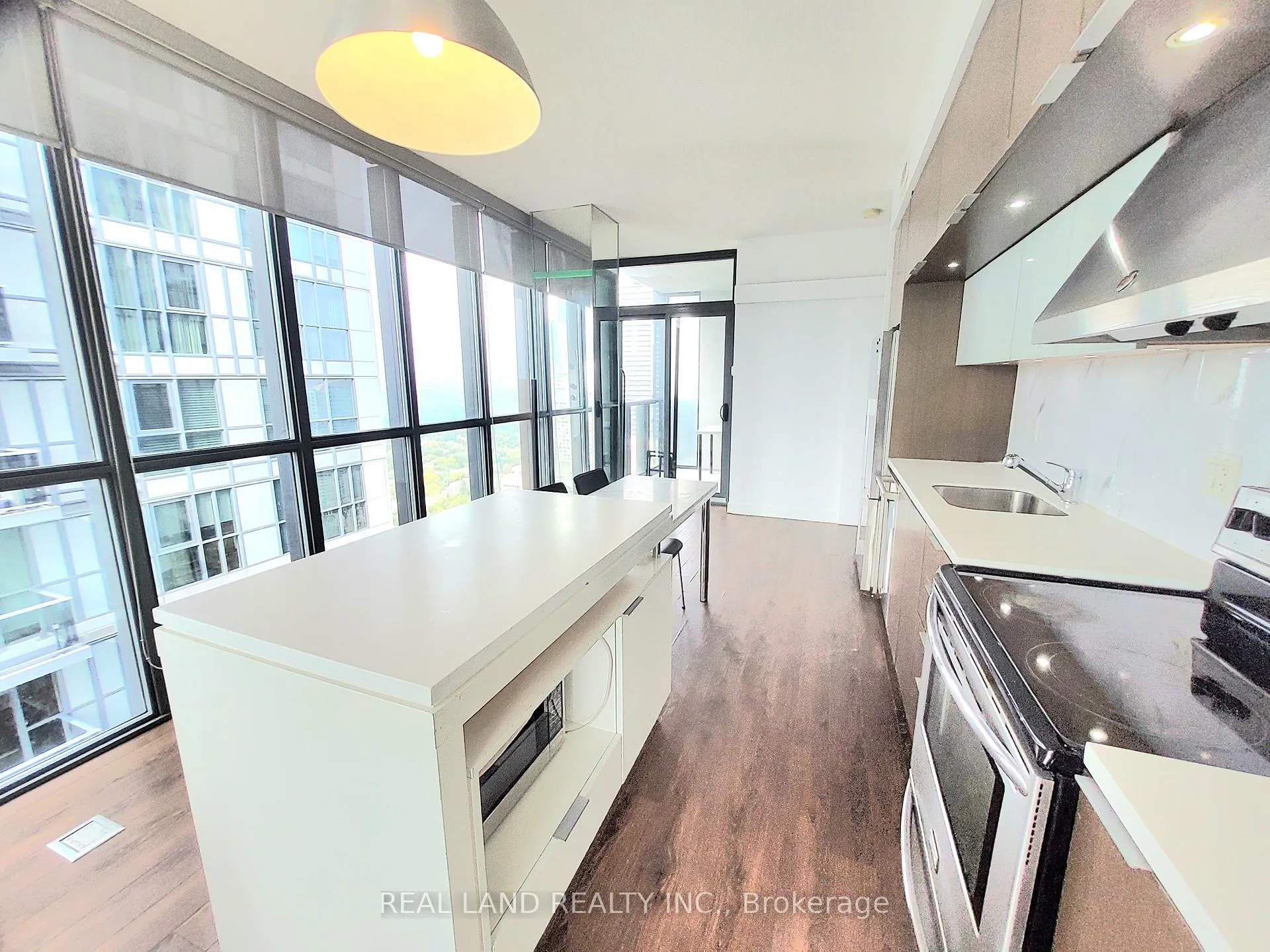 Photo 5 of Unit 4005, 110 Charles Street E, Toronto, Church-Yonge Corridor — HOMEH