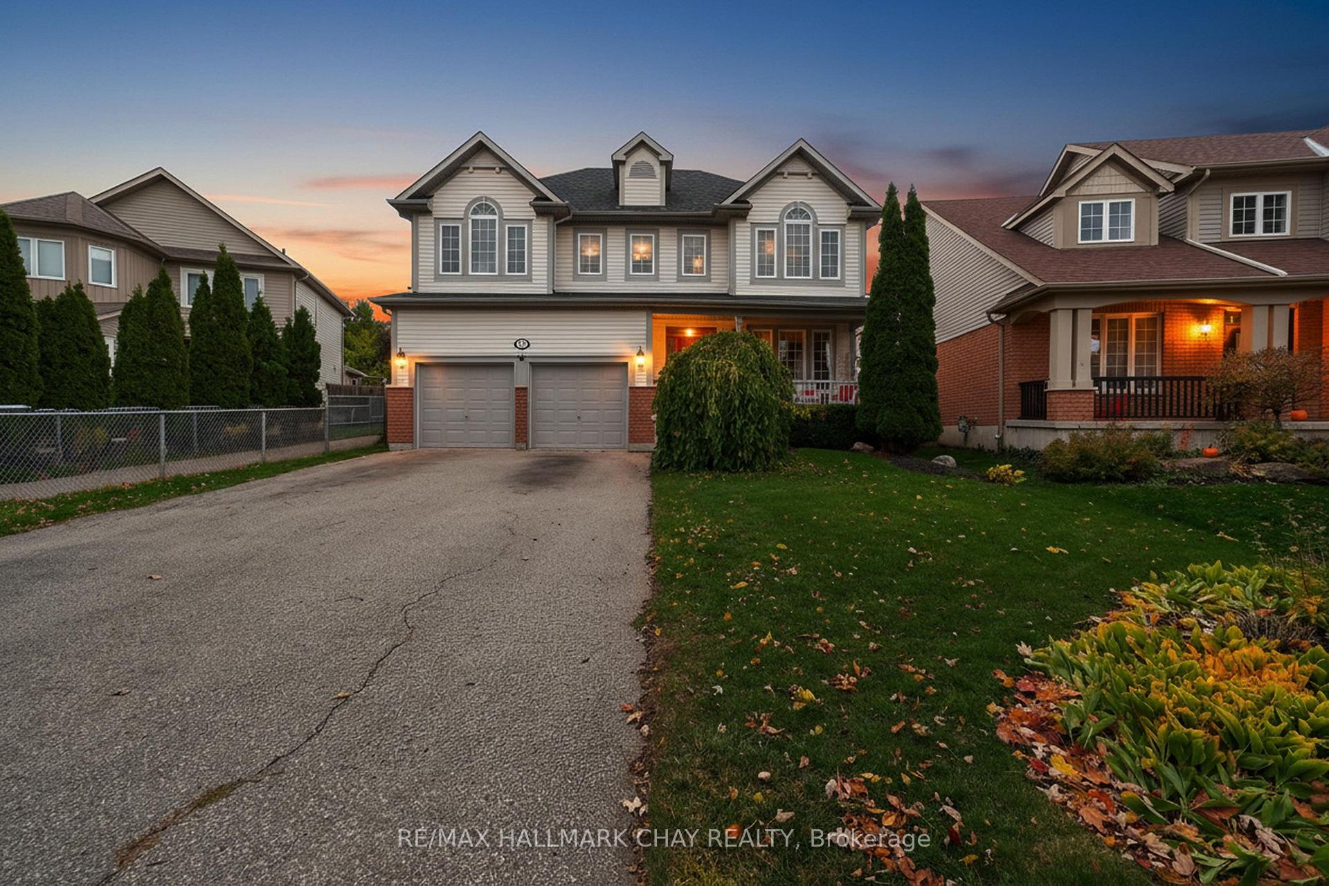 Photo 1 of 26 Kensington Trail, Barrie, Innis-Shore — HOMEH