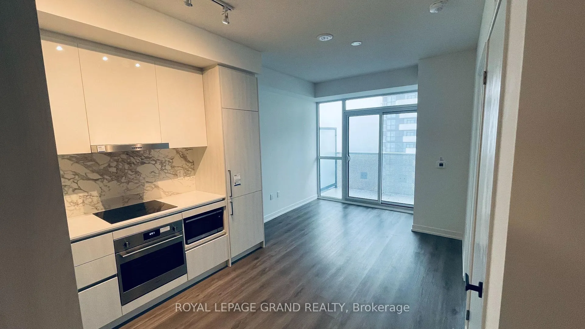 Photo 8 of Unit 2201, 225 Commerce Street, Vaughan, Vaughan Corporate Centre — HOMEH