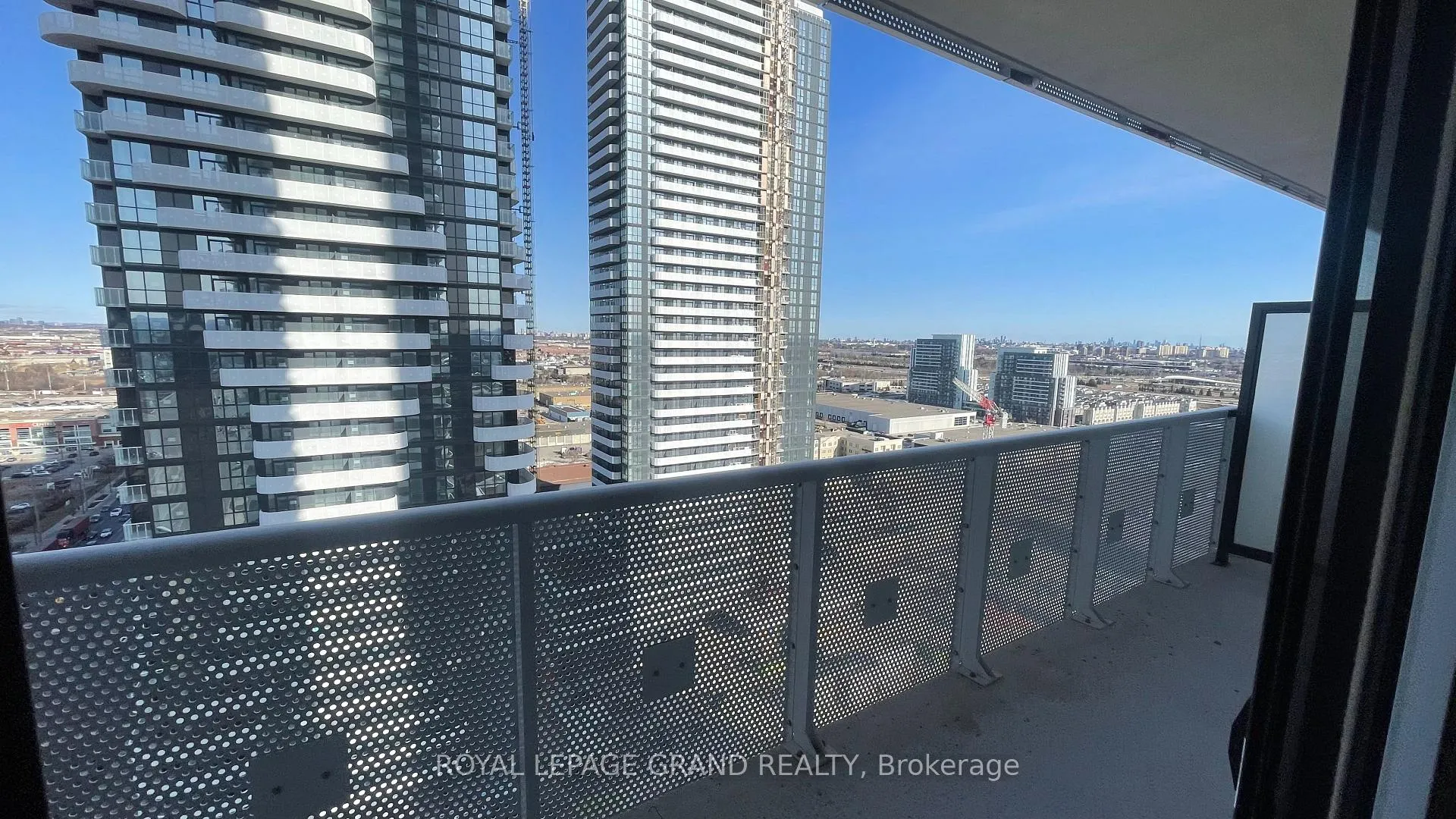 Photo 13 of Unit 2201, 225 Commerce Street, Vaughan, Vaughan Corporate Centre — HOMEH